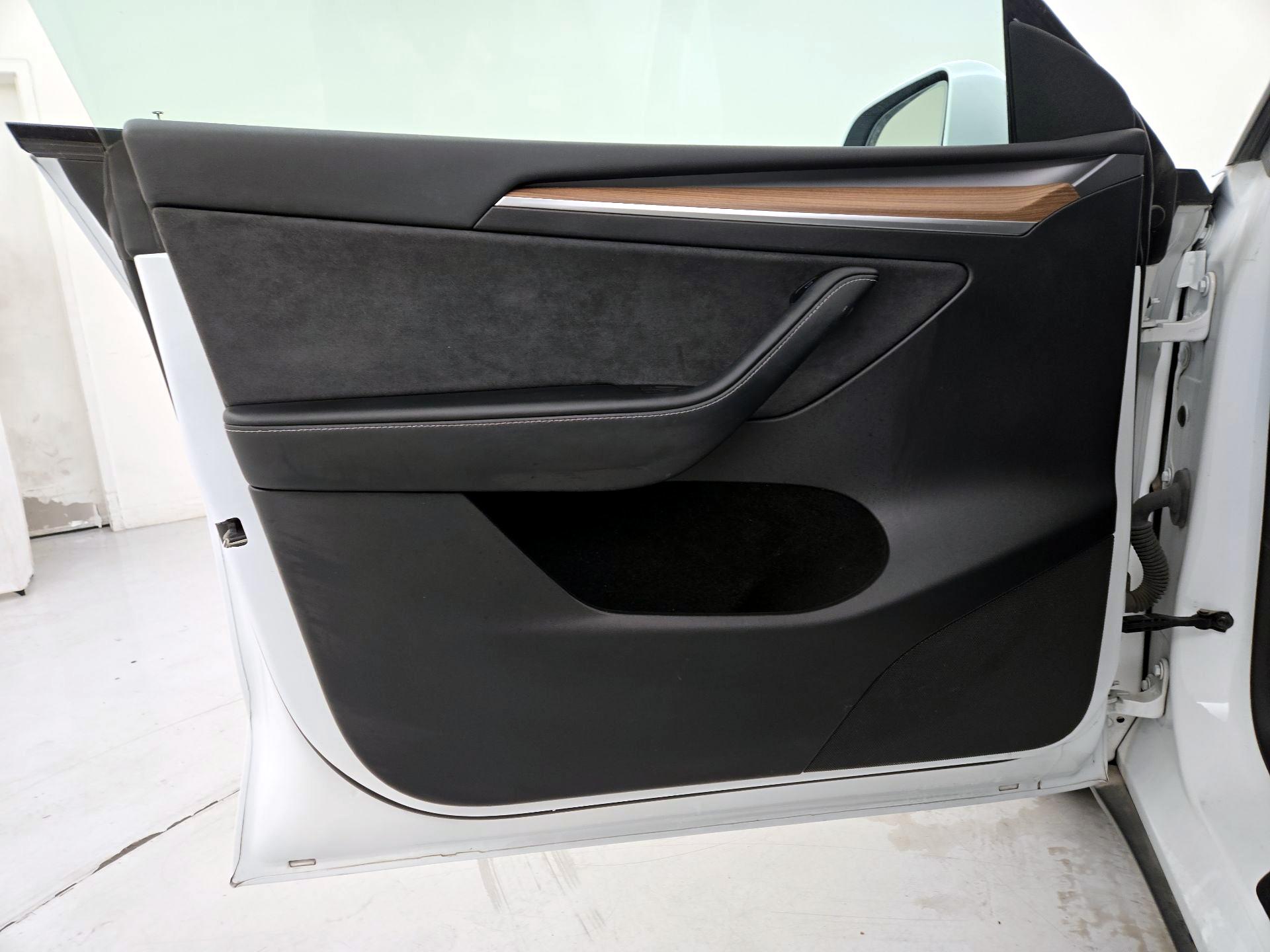 Thumbnail: 2023 Tesla Model Y - 12