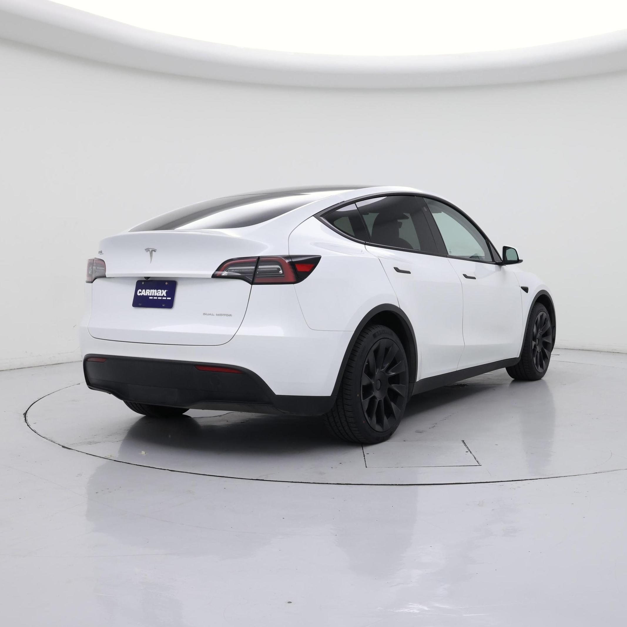 Thumbnail: 2023 Tesla Model Y - 8