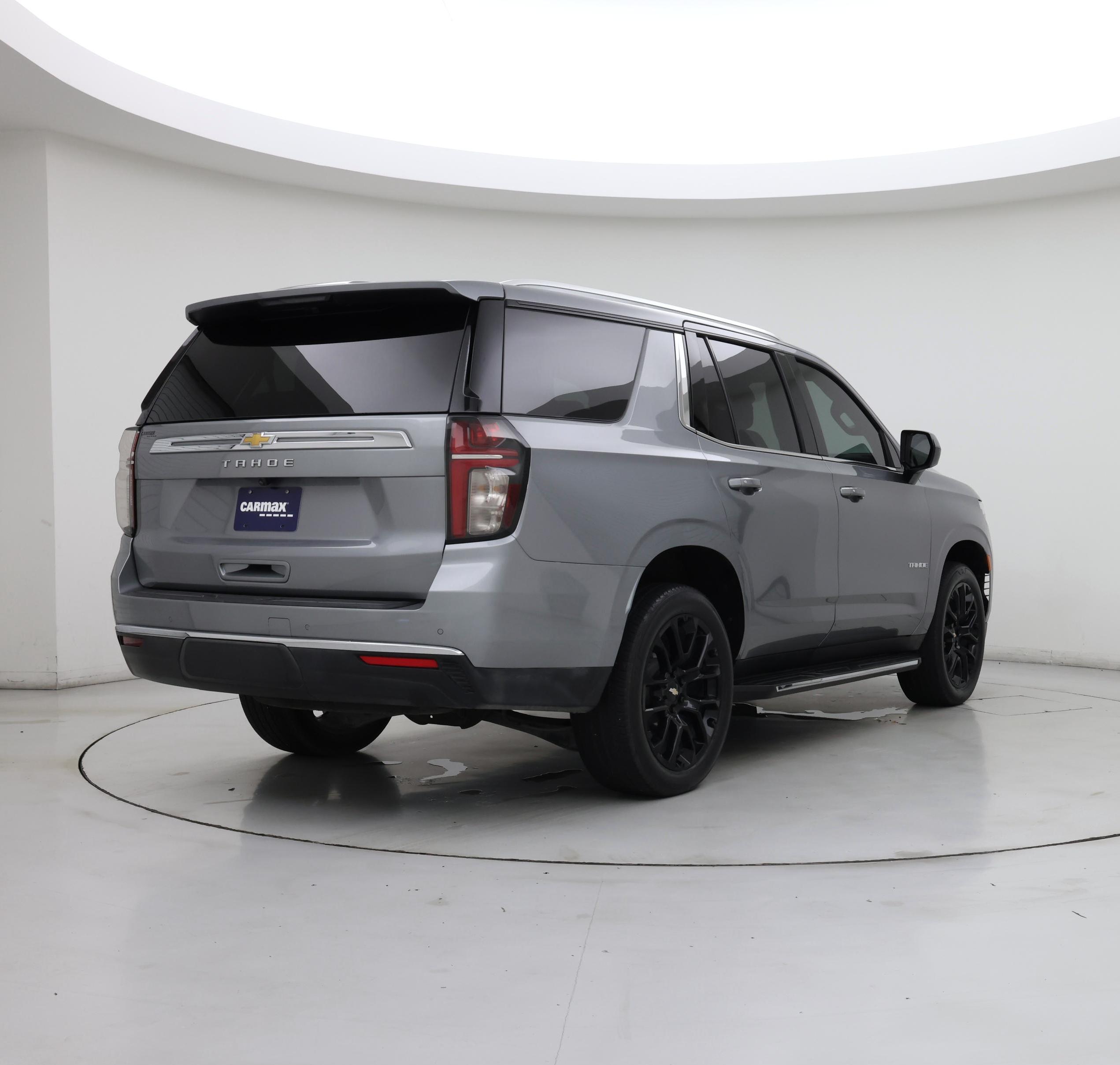 Thumbnail: 2023 Chevrolet Tahoe - 8