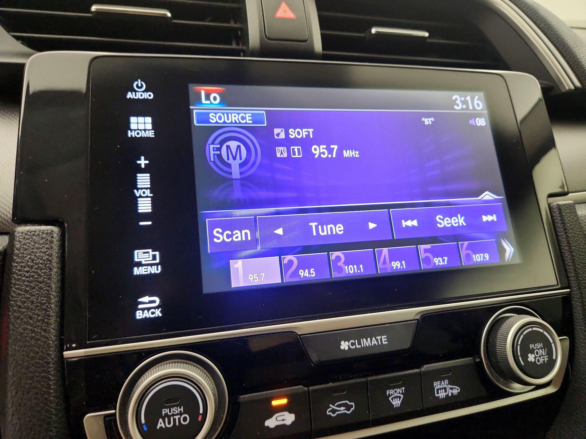 Thumbnail: 2016 Honda Civic - 15