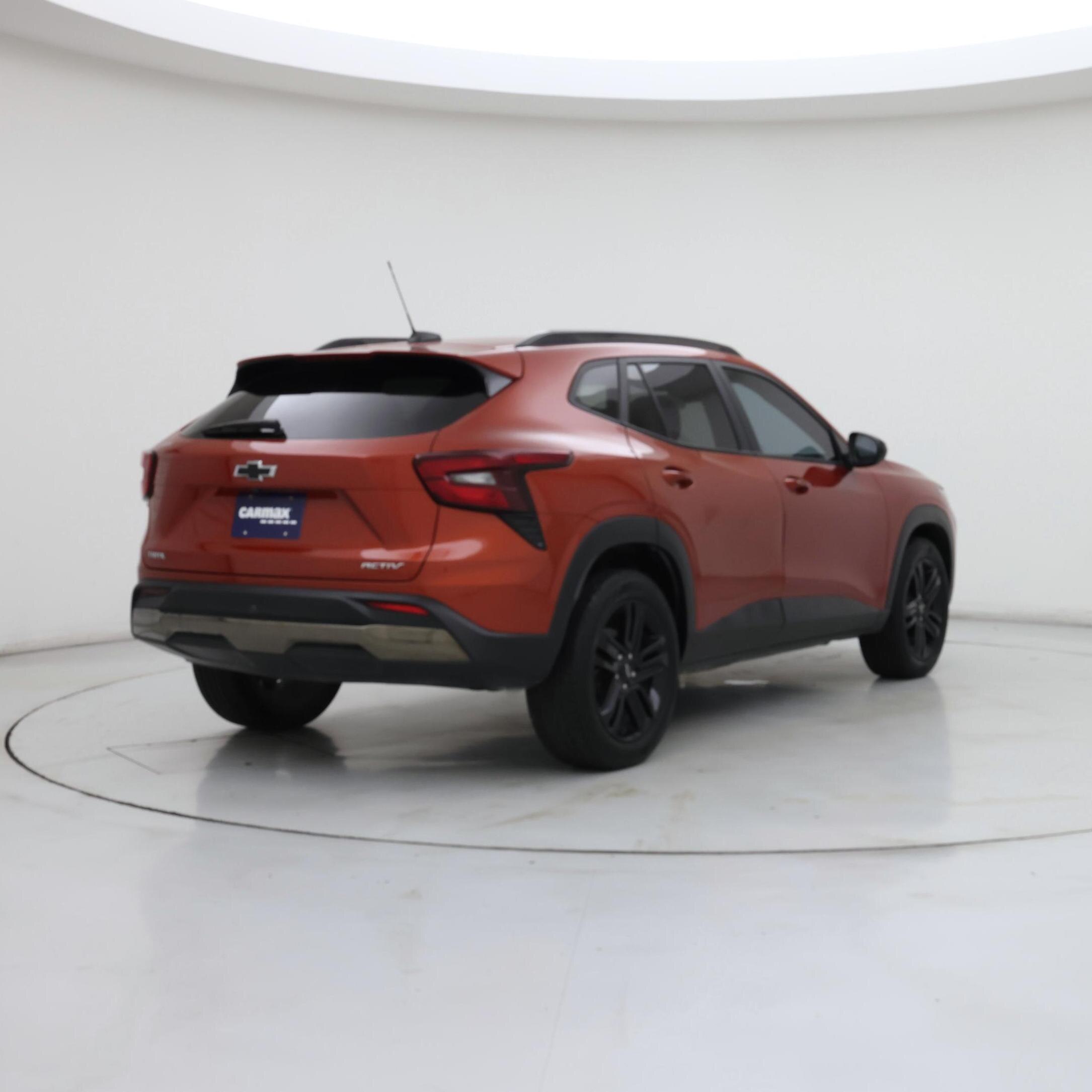 Thumbnail: 2024 Chevrolet Trax - 8
