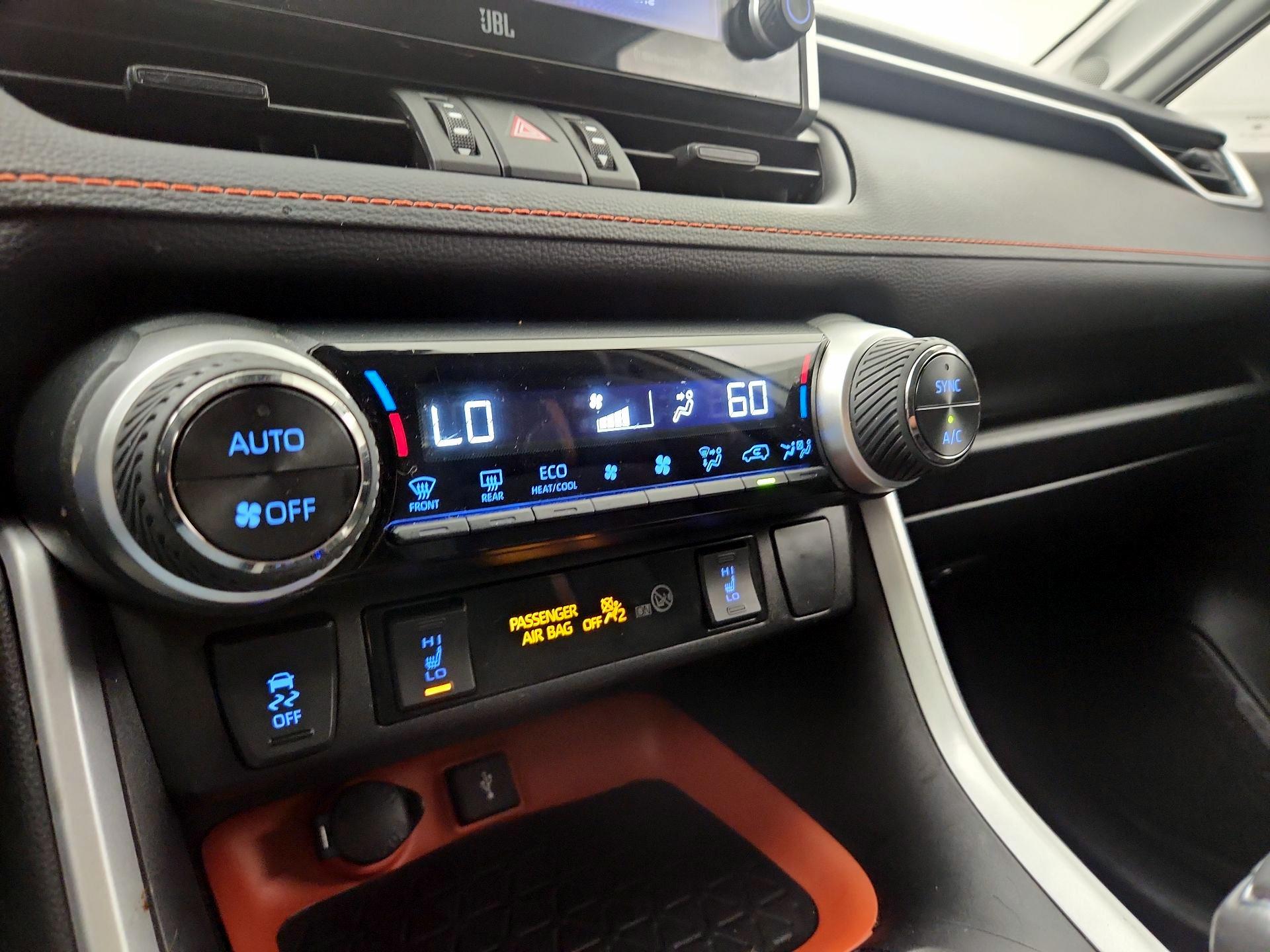 Thumbnail: 2022 Toyota RAV4 - 14