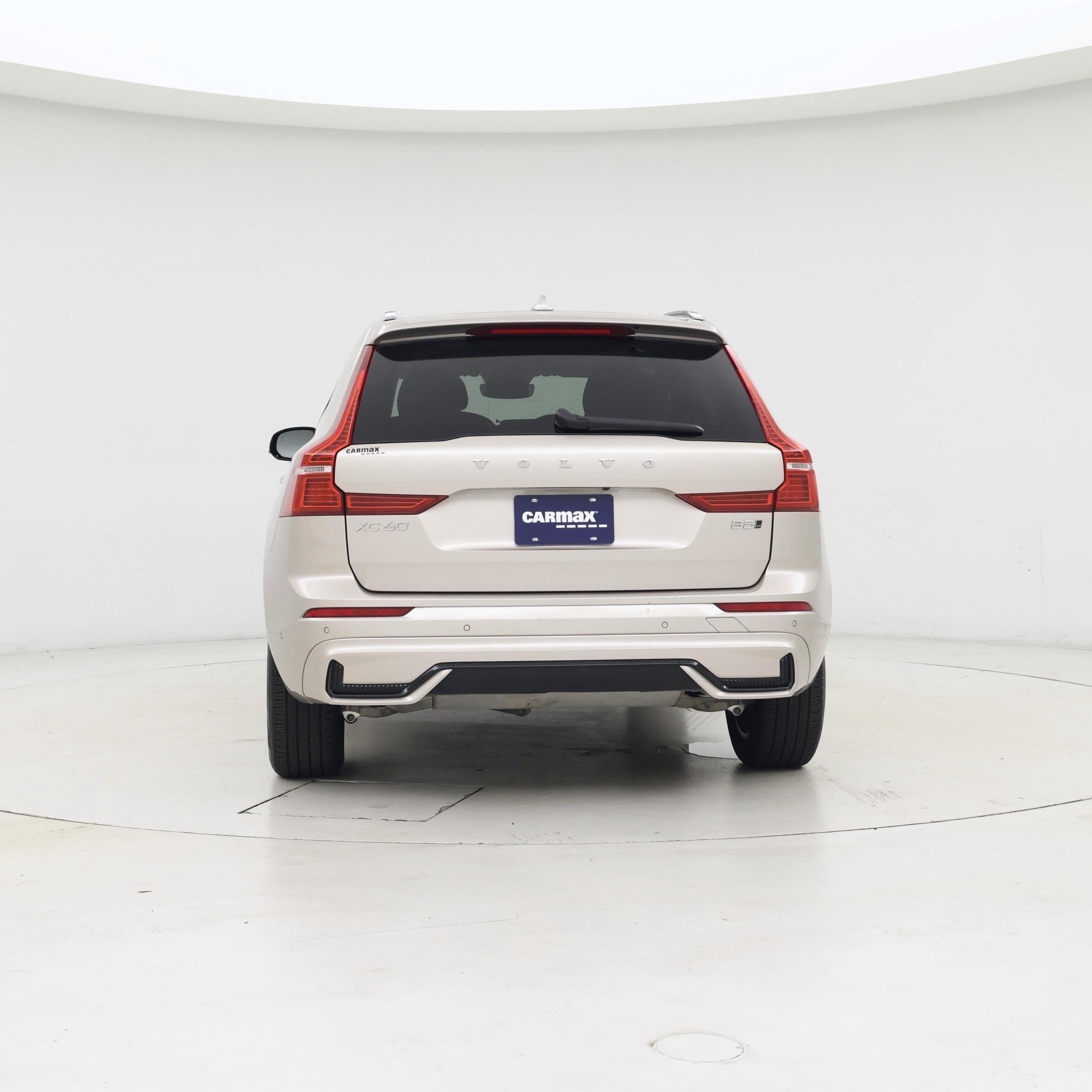 Thumbnail: 2025 Volvo XC60 - 6