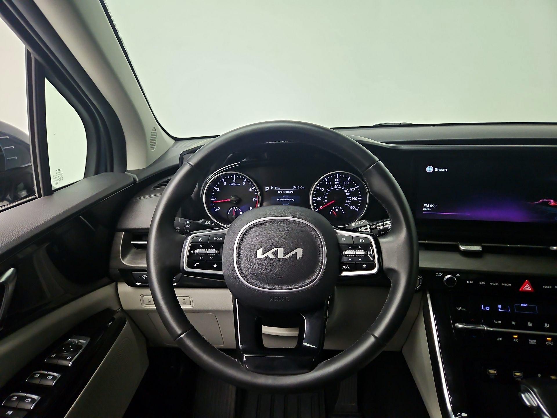 Thumbnail: 2022 Kia Carnival - 10