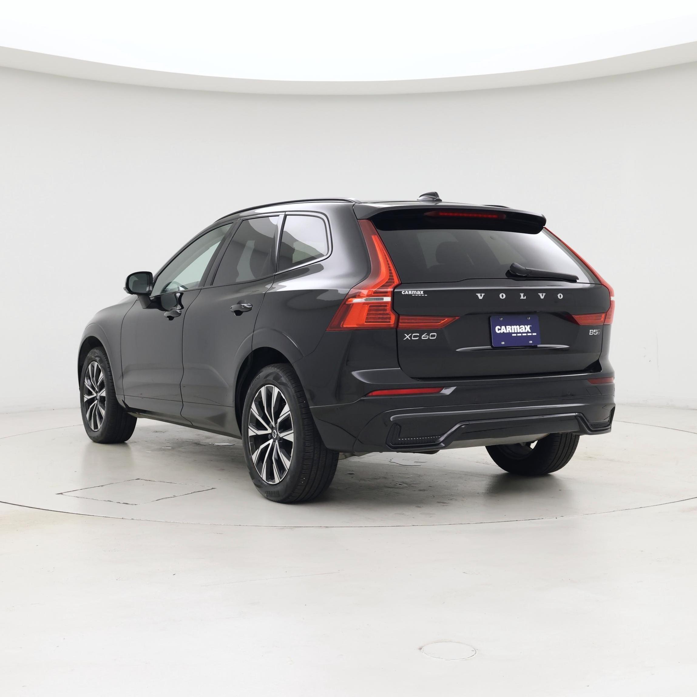Thumbnail: 2025 Volvo XC60 - 2