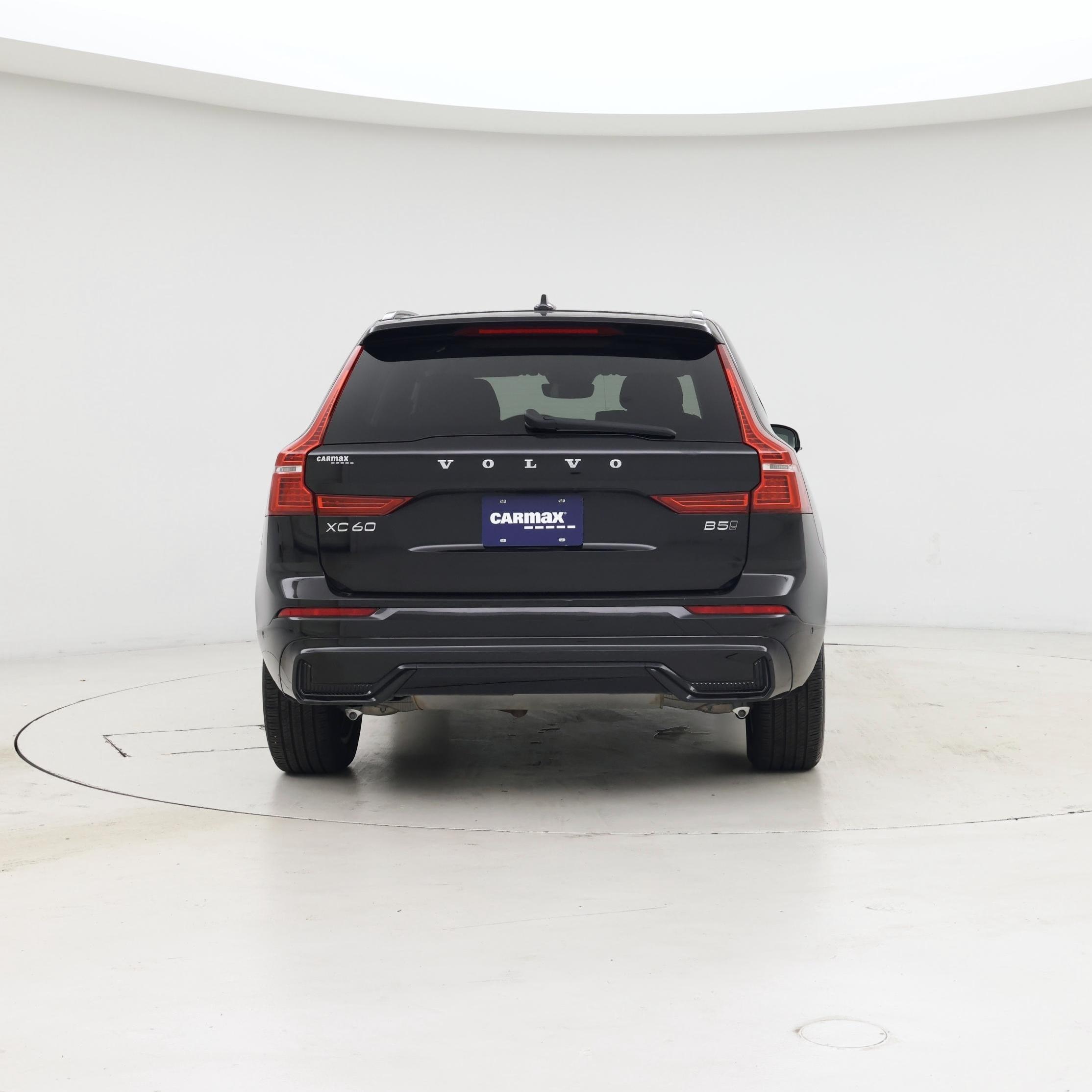 Thumbnail: 2025 Volvo XC60 - 6