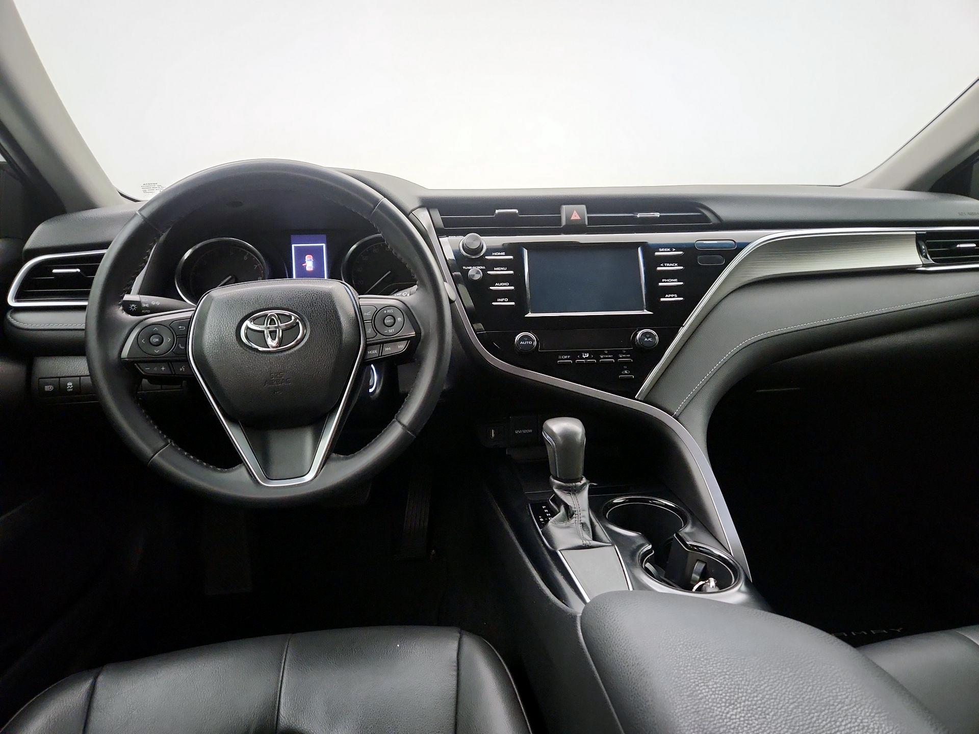 Thumbnail: 2018 Toyota Camry - 9