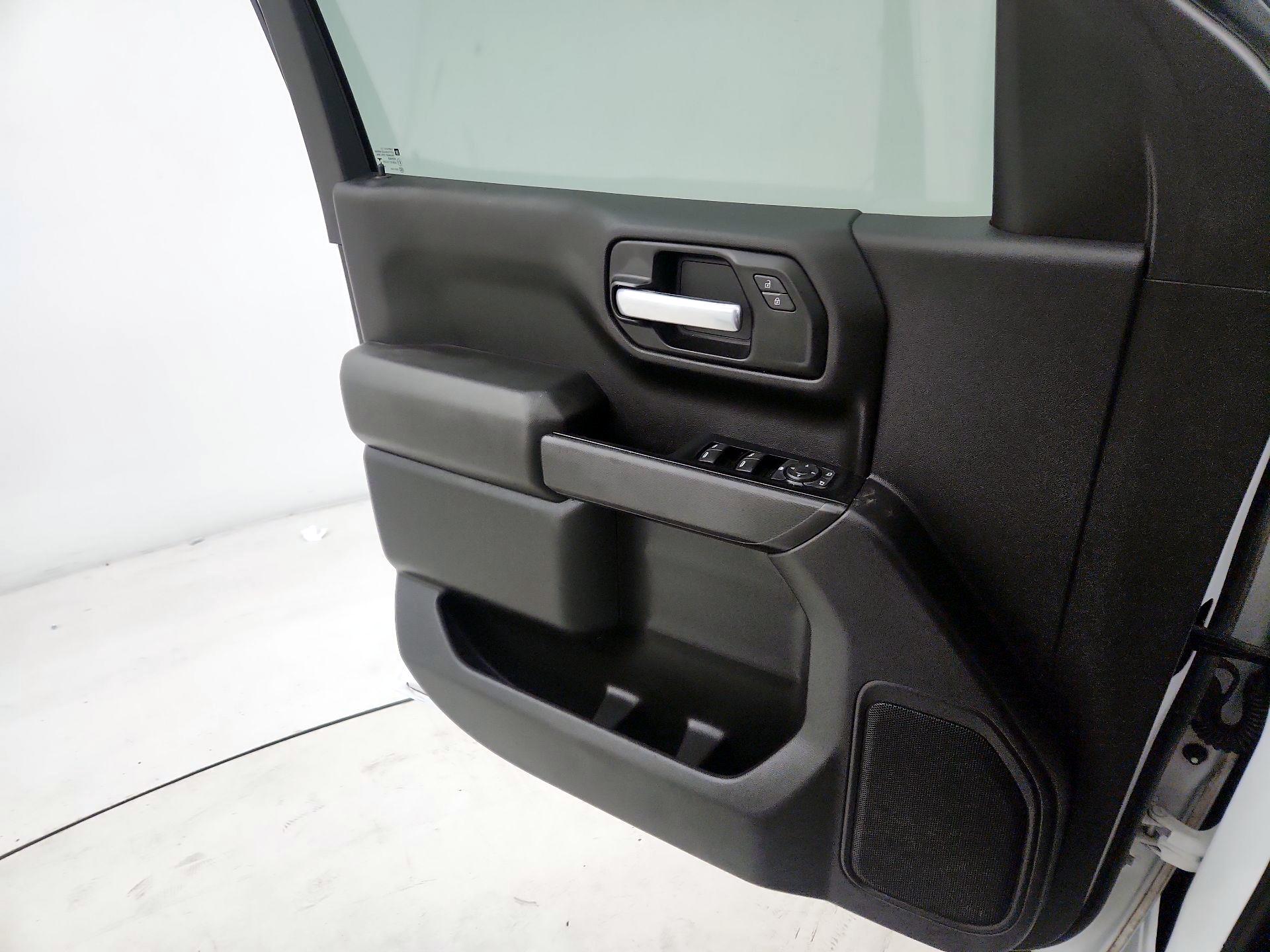 Thumbnail: 2019 Chevrolet Silverado 1500 - 12