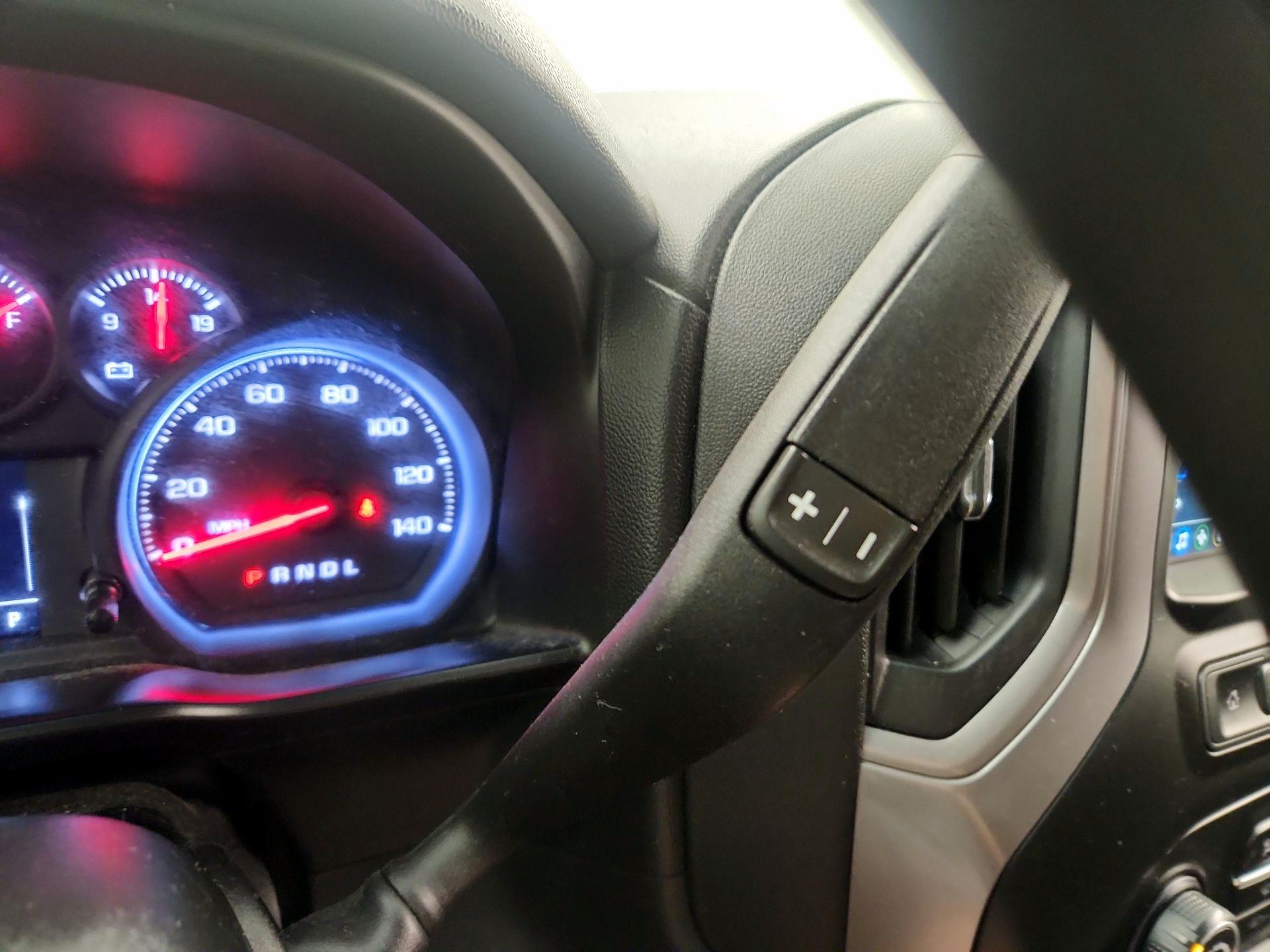 Thumbnail: 2019 Chevrolet Silverado 1500 - 17