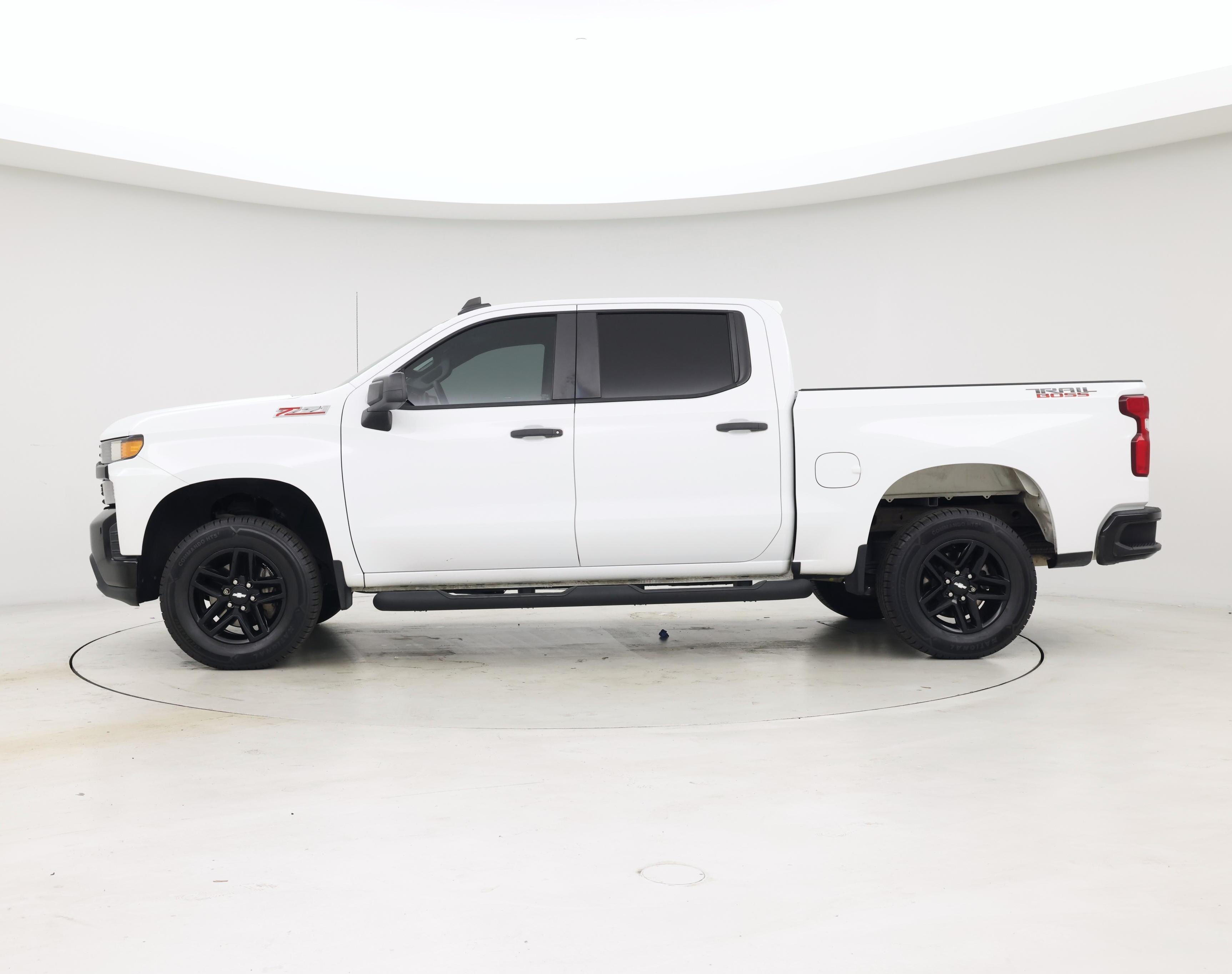 Thumbnail: 2019 Chevrolet Silverado 1500 - 3