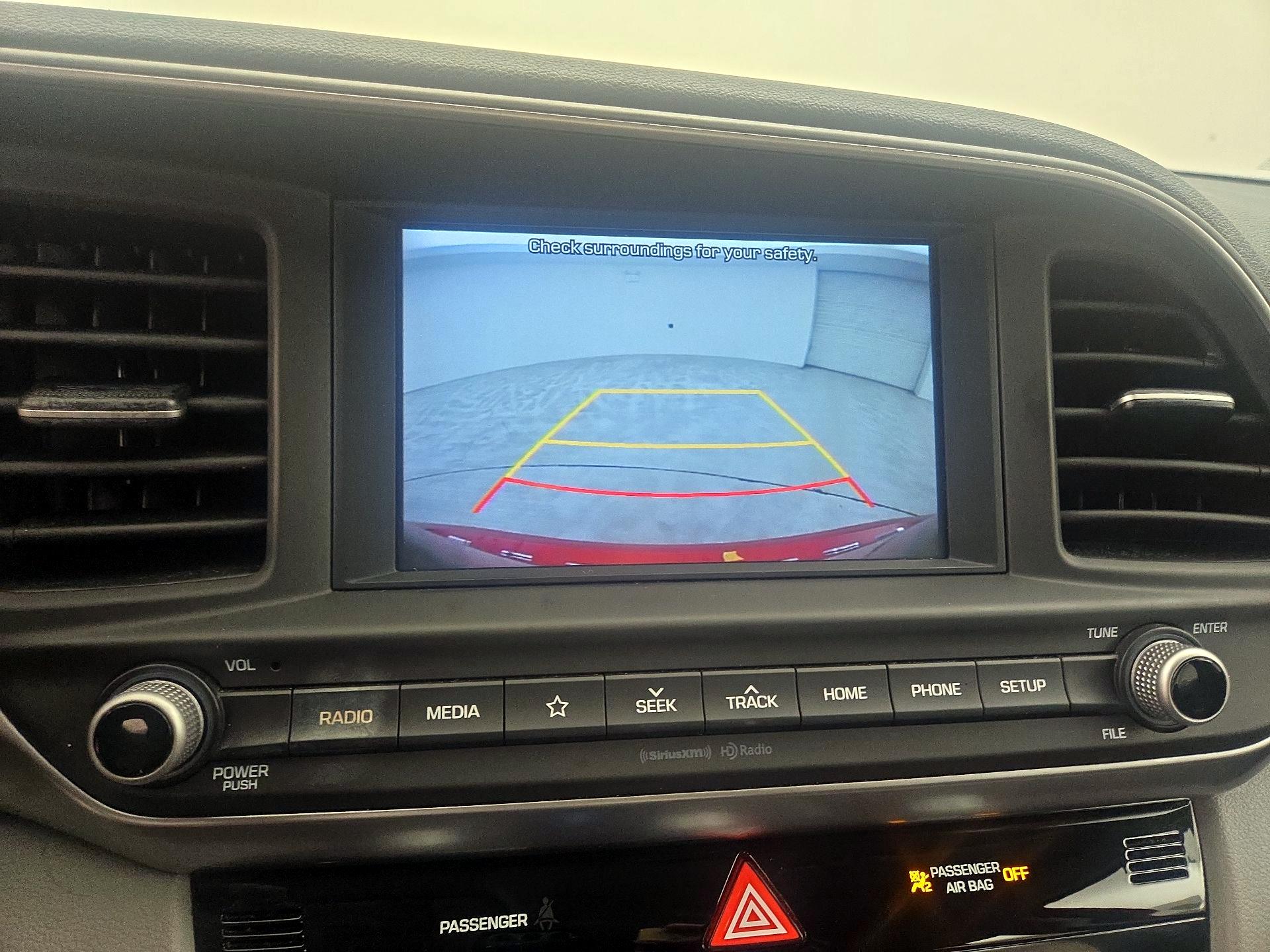 Thumbnail: 2020 Hyundai Elantra - 14