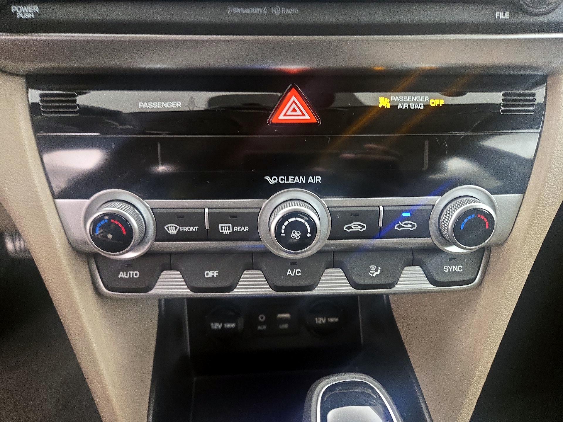 Thumbnail: 2020 Hyundai Elantra - 16