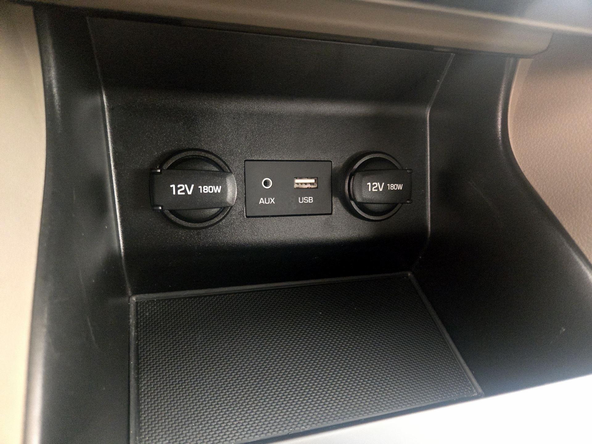 Thumbnail: 2020 Hyundai Elantra - 18