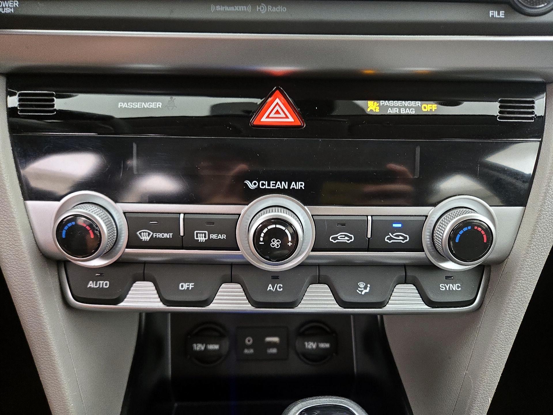Thumbnail: 2020 Hyundai Elantra - 16