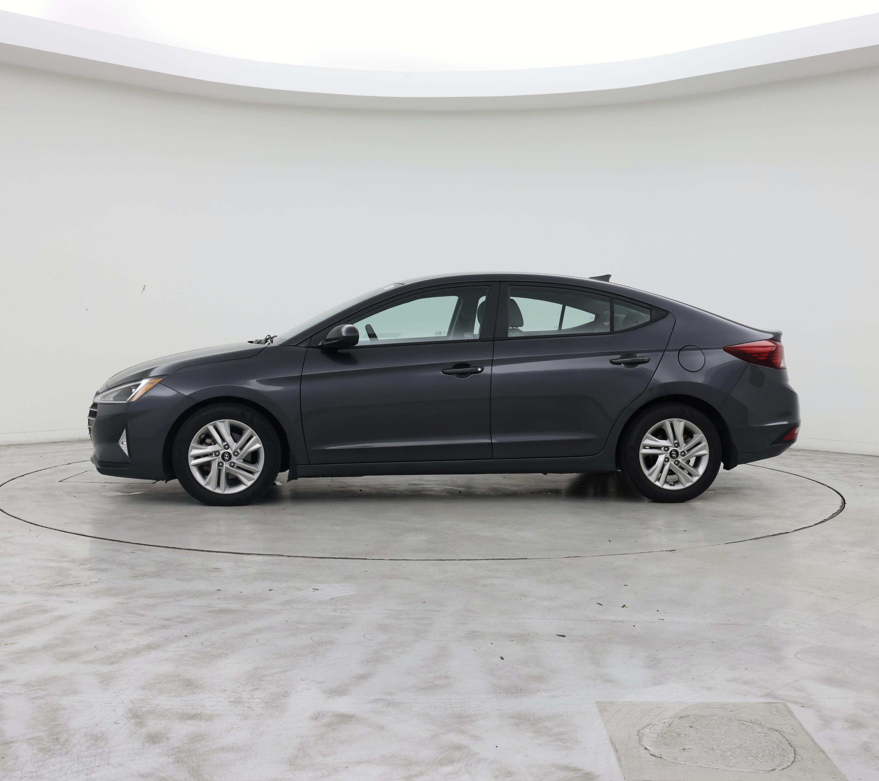 Thumbnail: 2020 Hyundai Elantra - 3