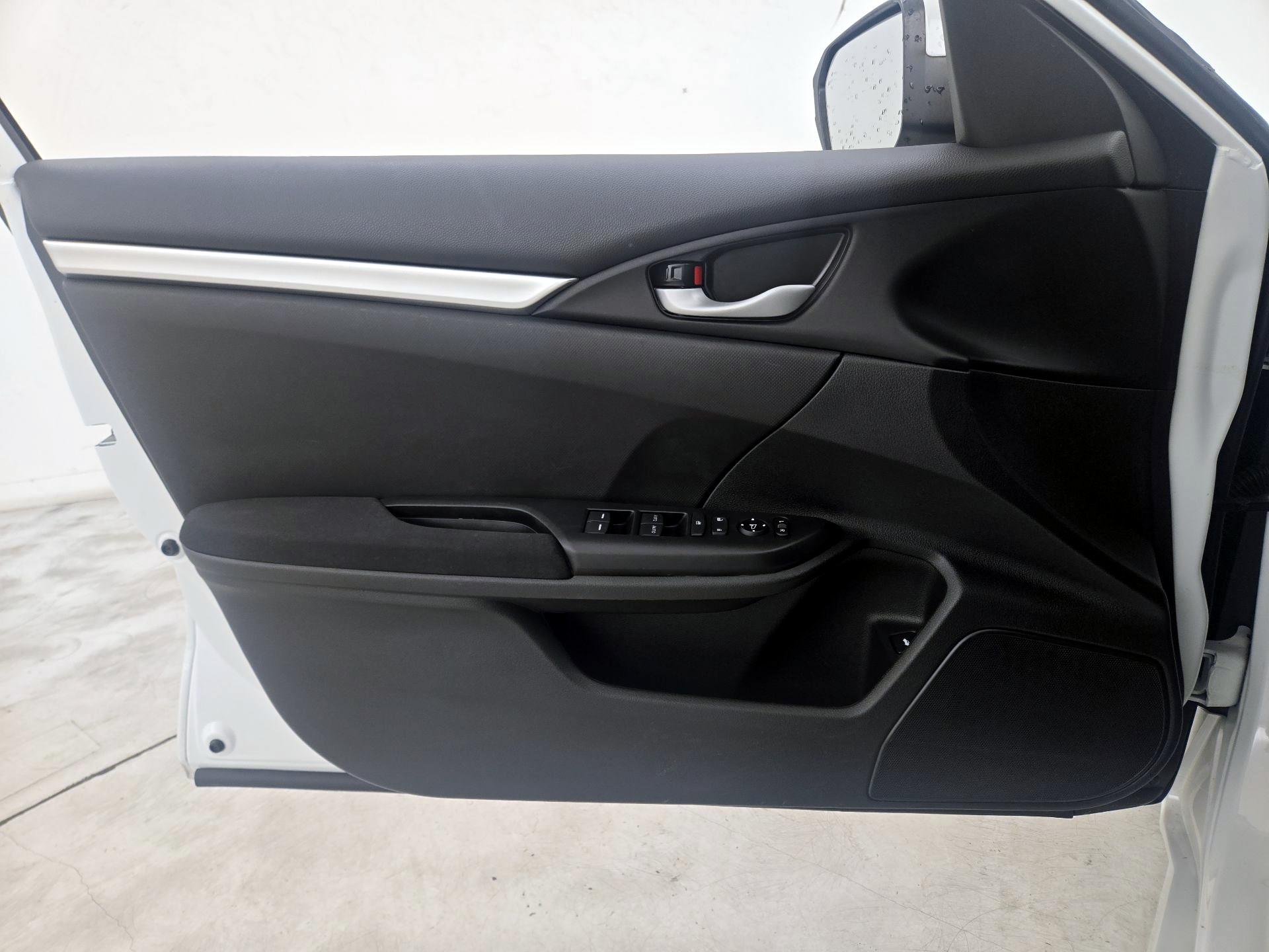 Thumbnail: 2020 Honda Civic - 12