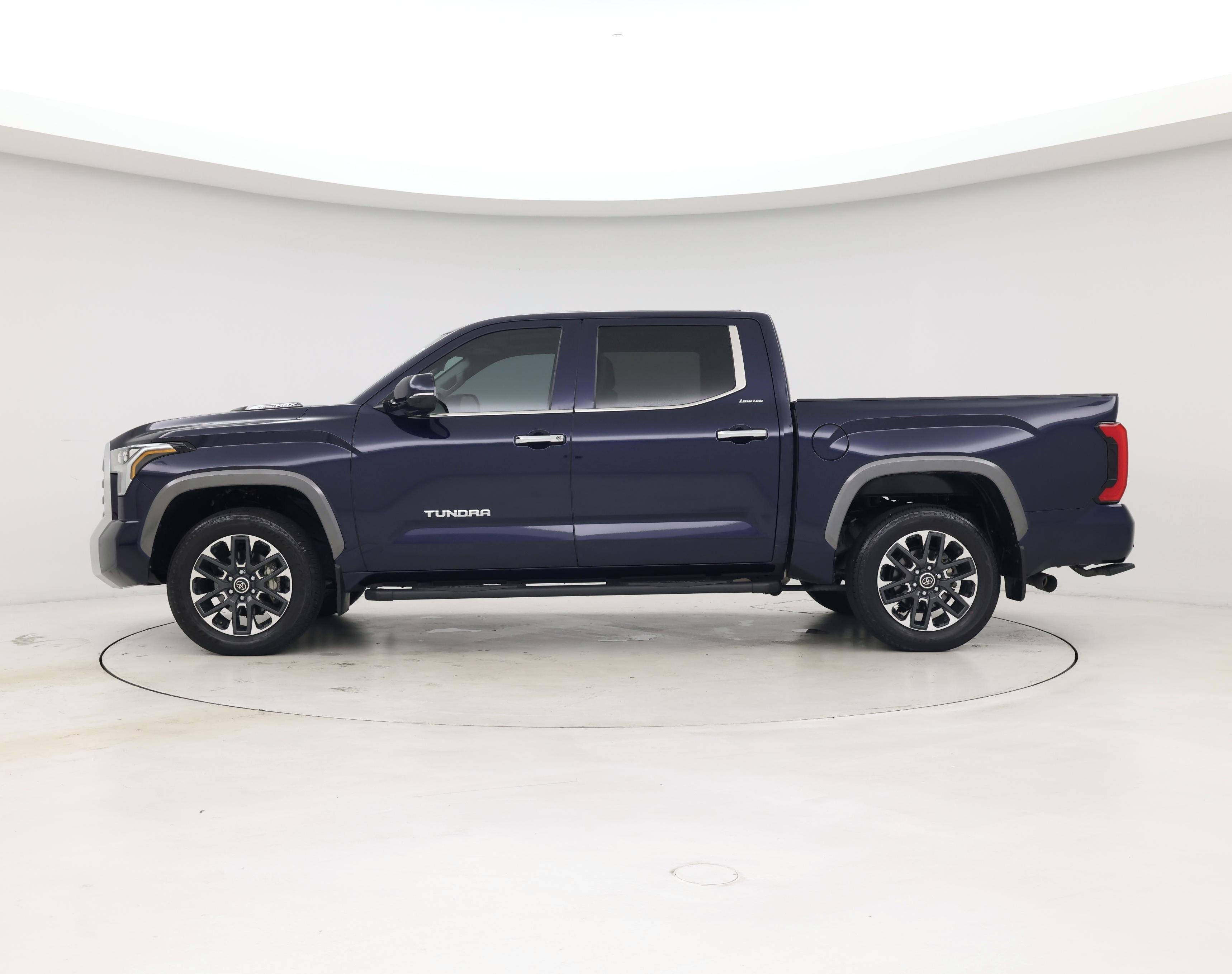 Thumbnail: 2024 Toyota Tundra - 3