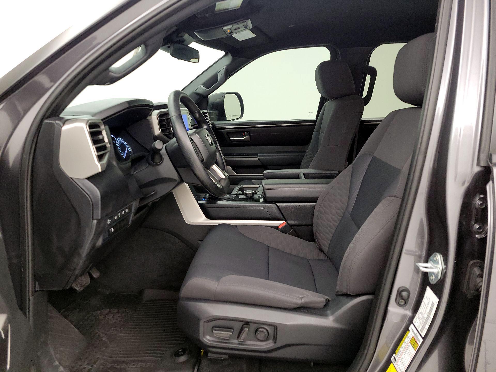 Thumbnail: 2025 Toyota Tundra - 11