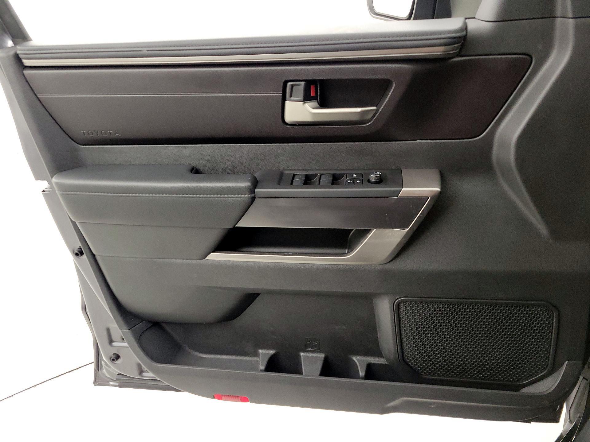 Thumbnail: 2025 Toyota Tundra - 12