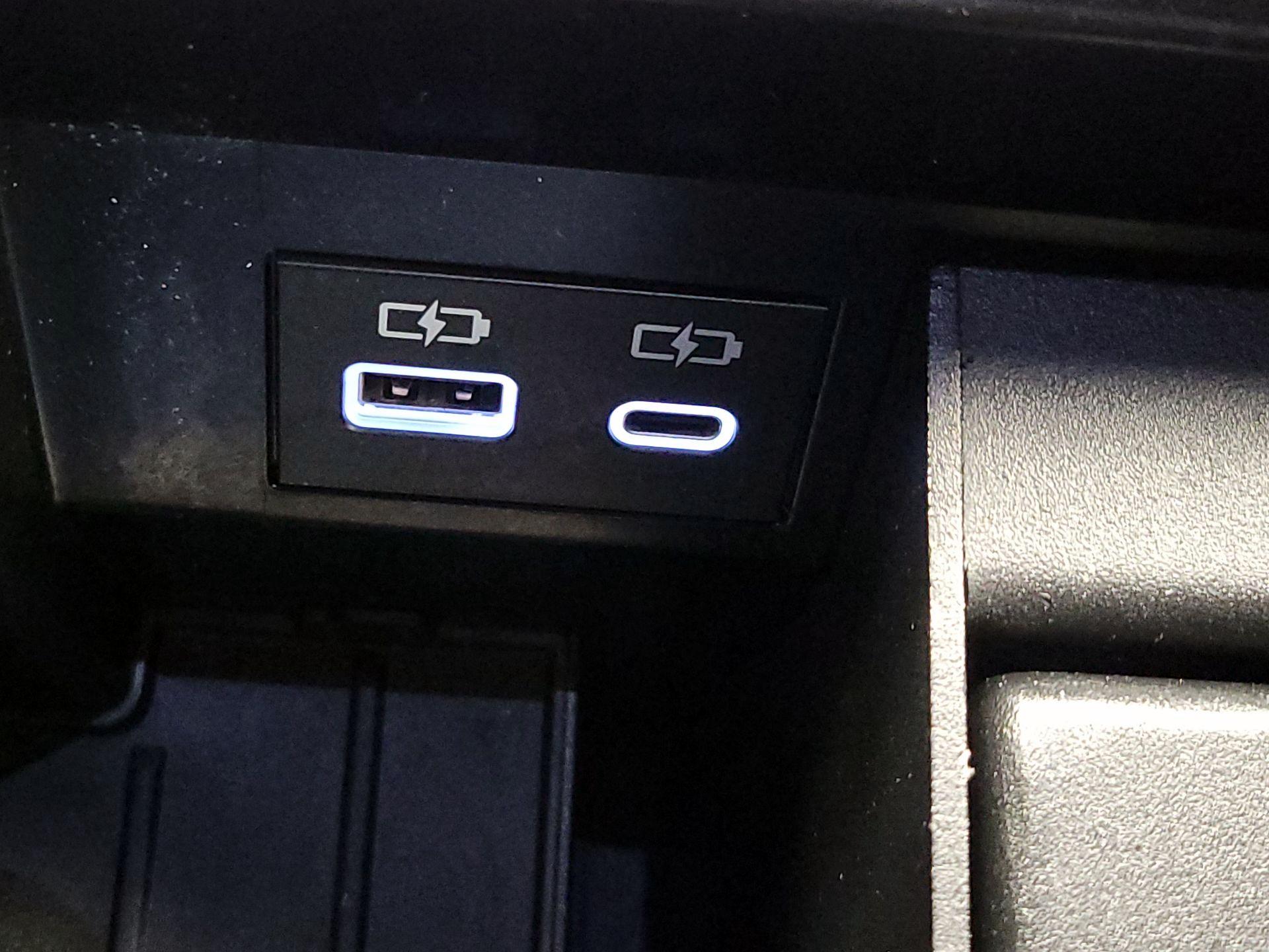 Thumbnail: 2025 Toyota Tundra - 18