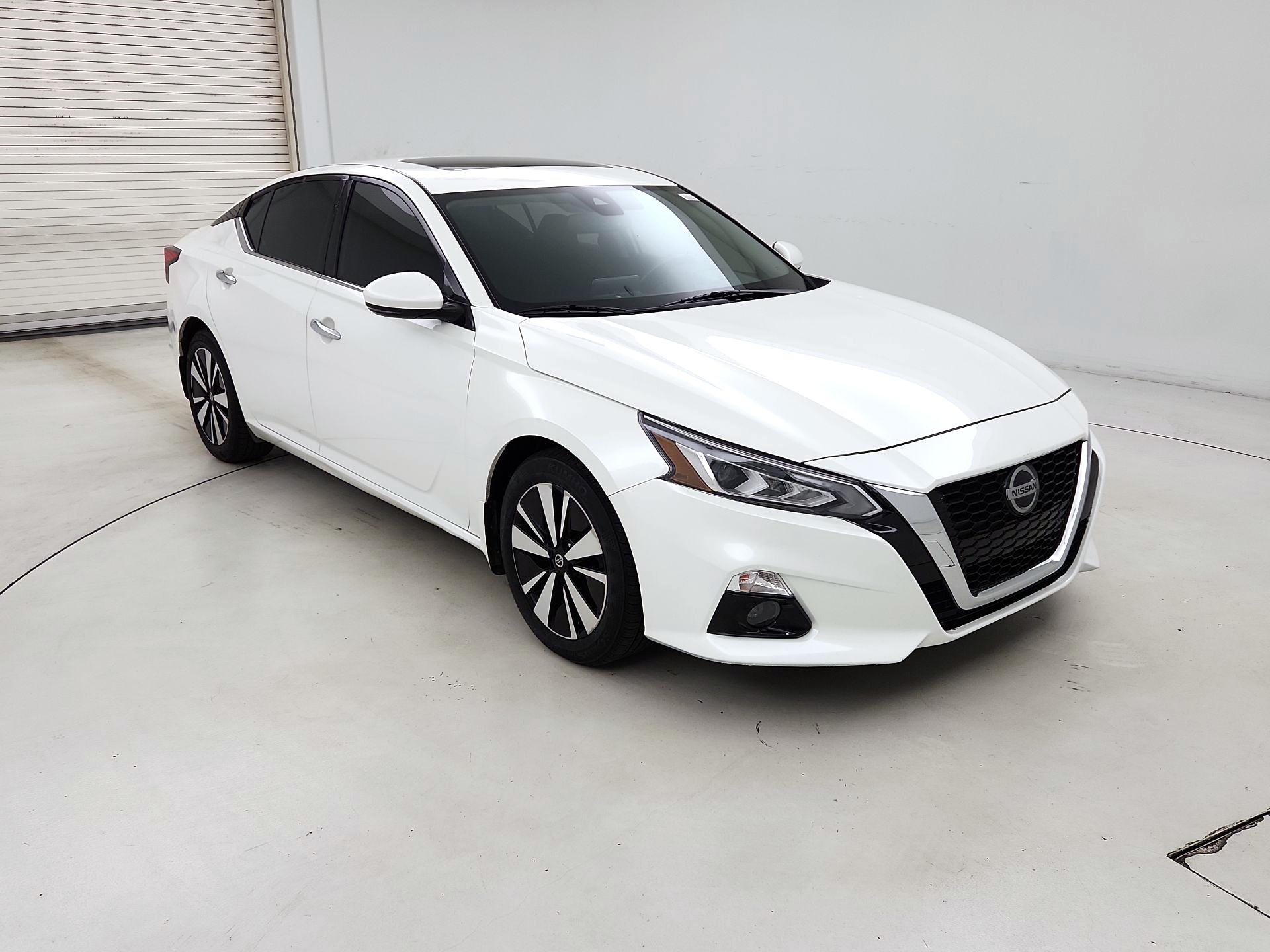 Thumbnail: 2020 Nissan Altima - 1