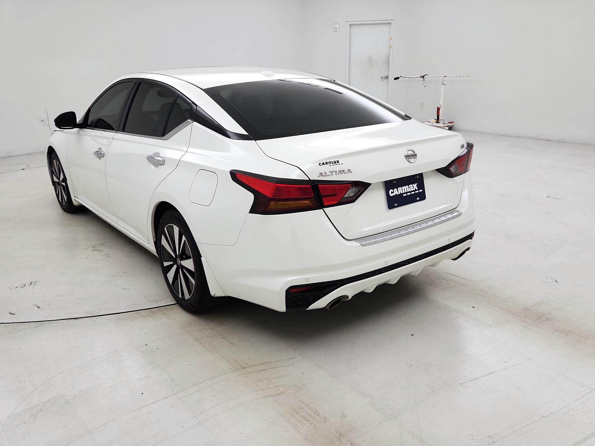 Thumbnail: 2020 Nissan Altima - 7