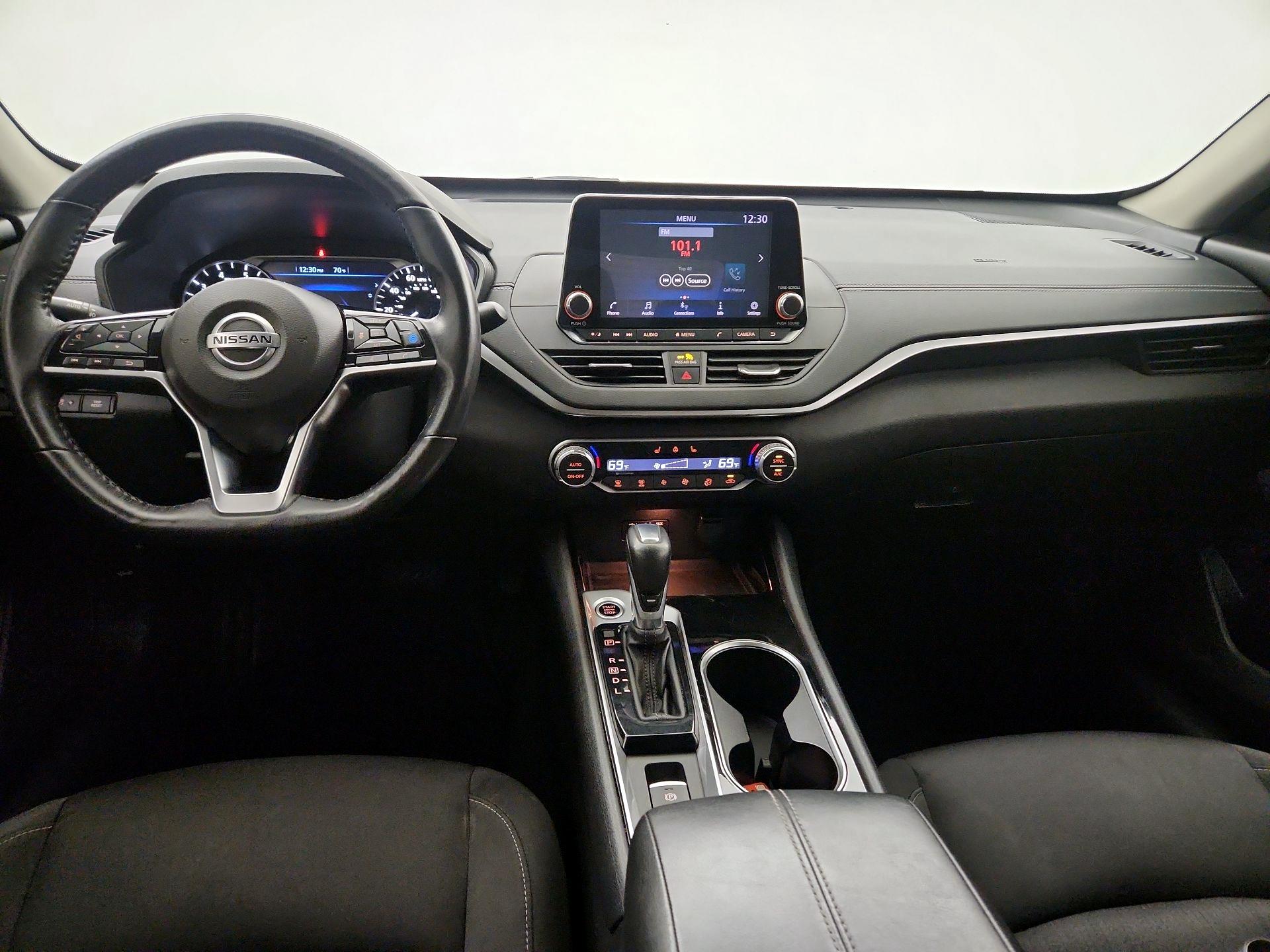 Thumbnail: 2020 Nissan Altima - 8