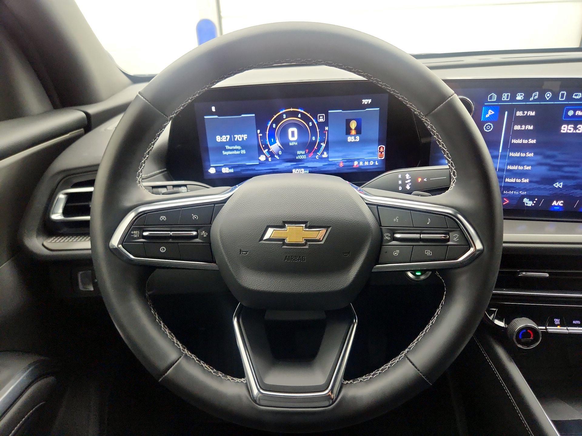 Thumbnail: 2025 Chevrolet Traverse - 10
