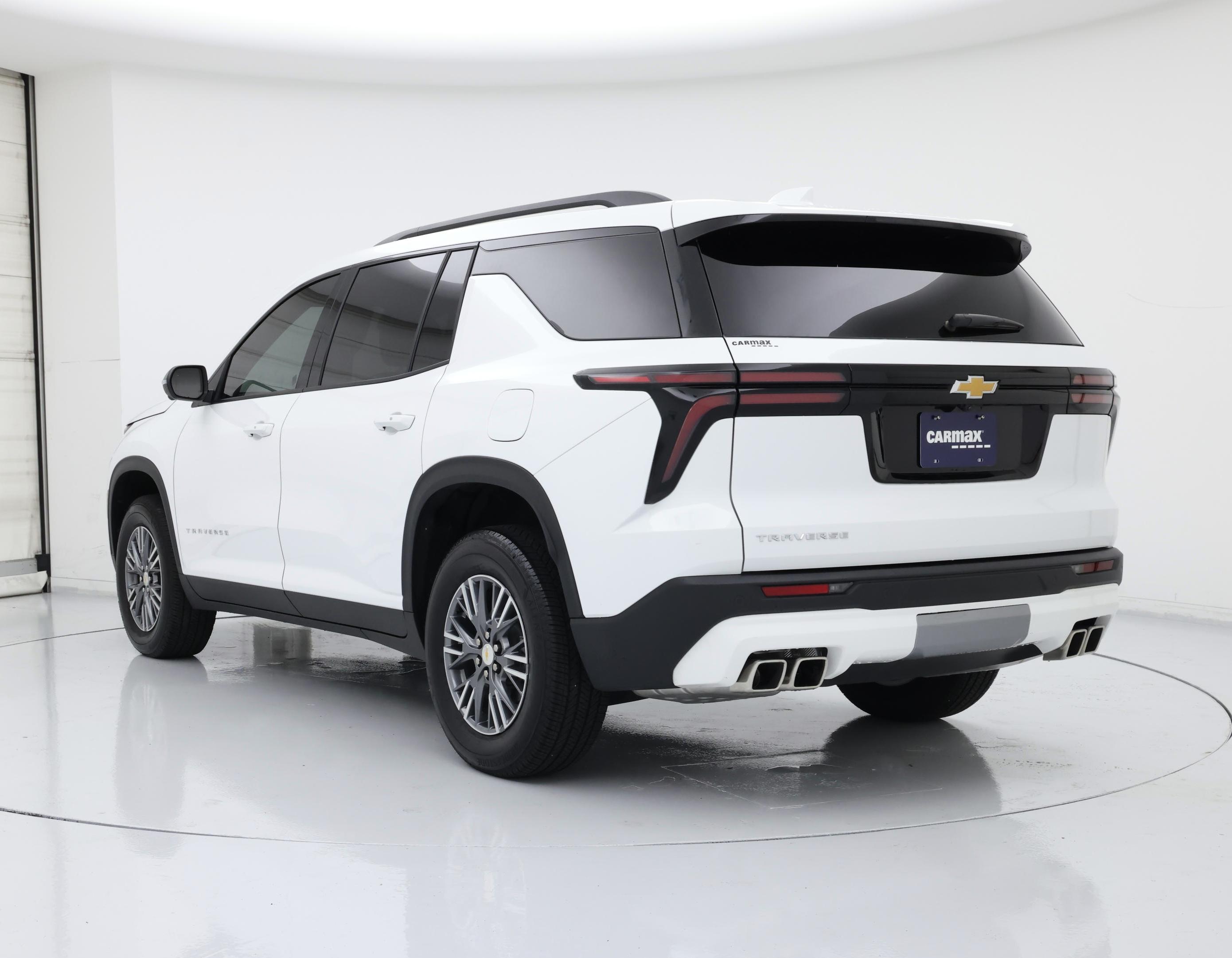 Thumbnail: 2025 Chevrolet Traverse - 2