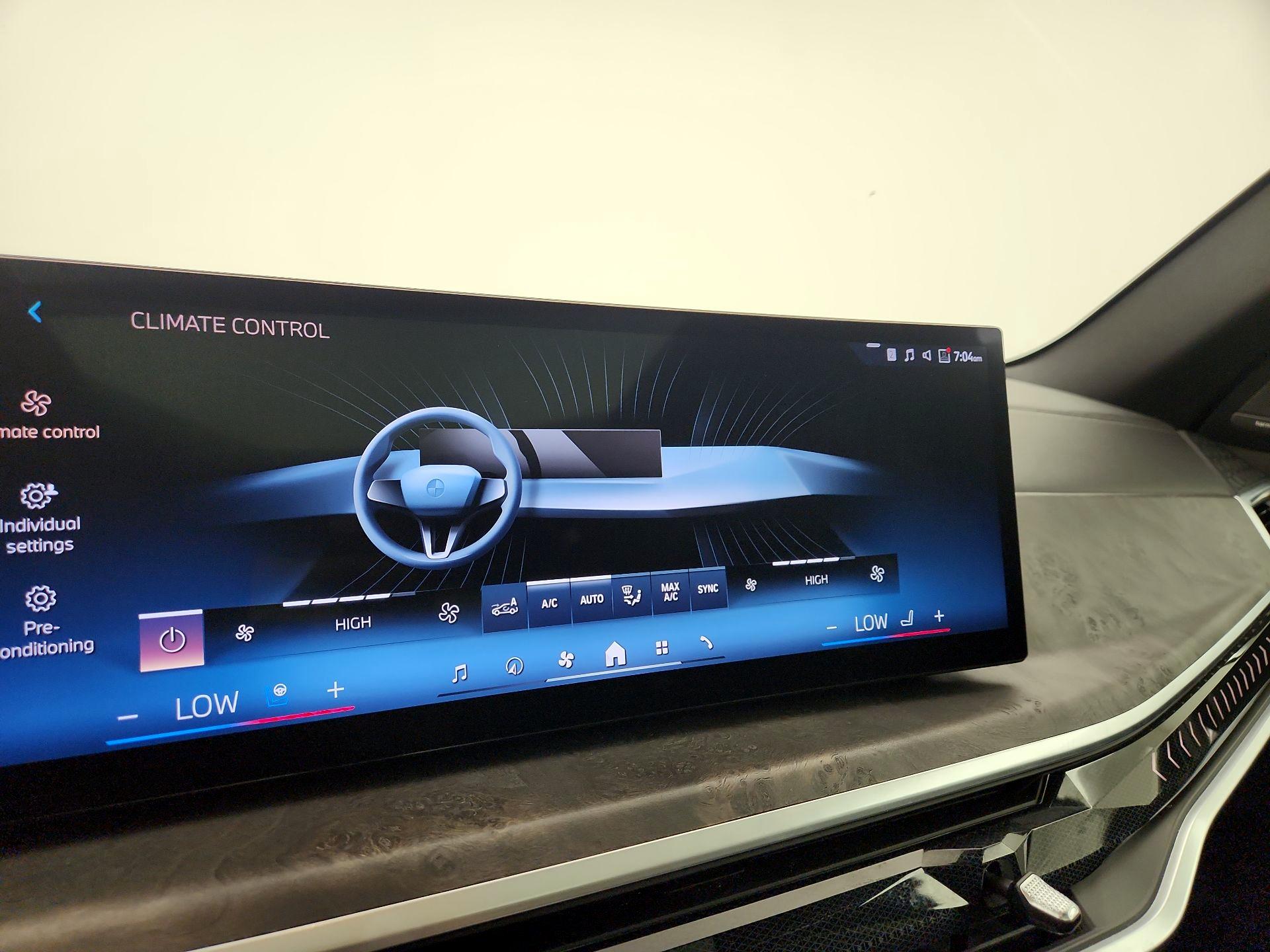 Thumbnail: 2024 BMW X5 - 17