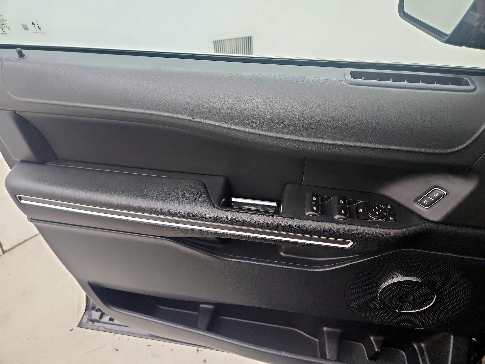 Thumbnail: 2022 Ford Expedition - 12