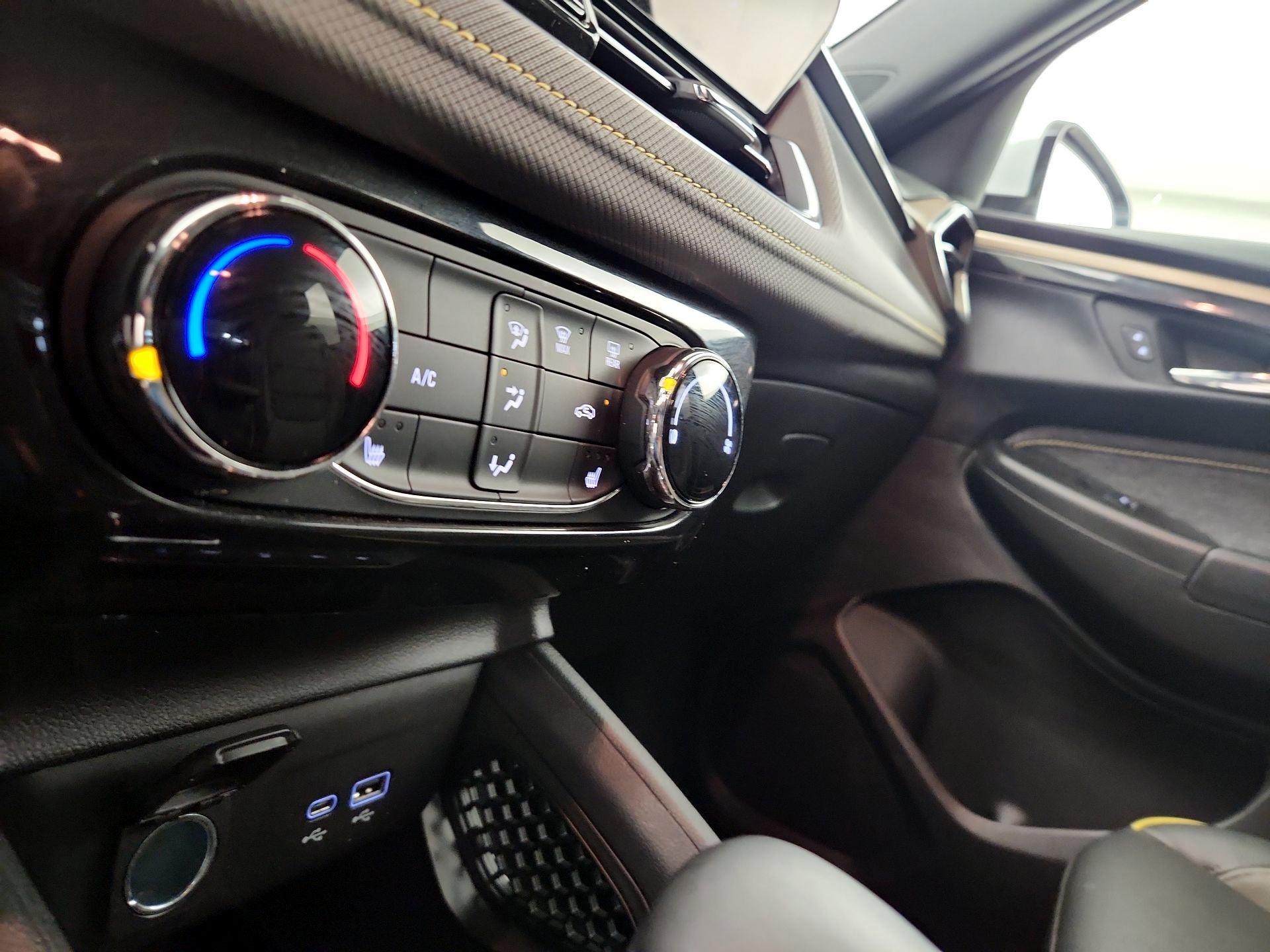 Thumbnail: 2025 Chevrolet TrailBlazer - 14