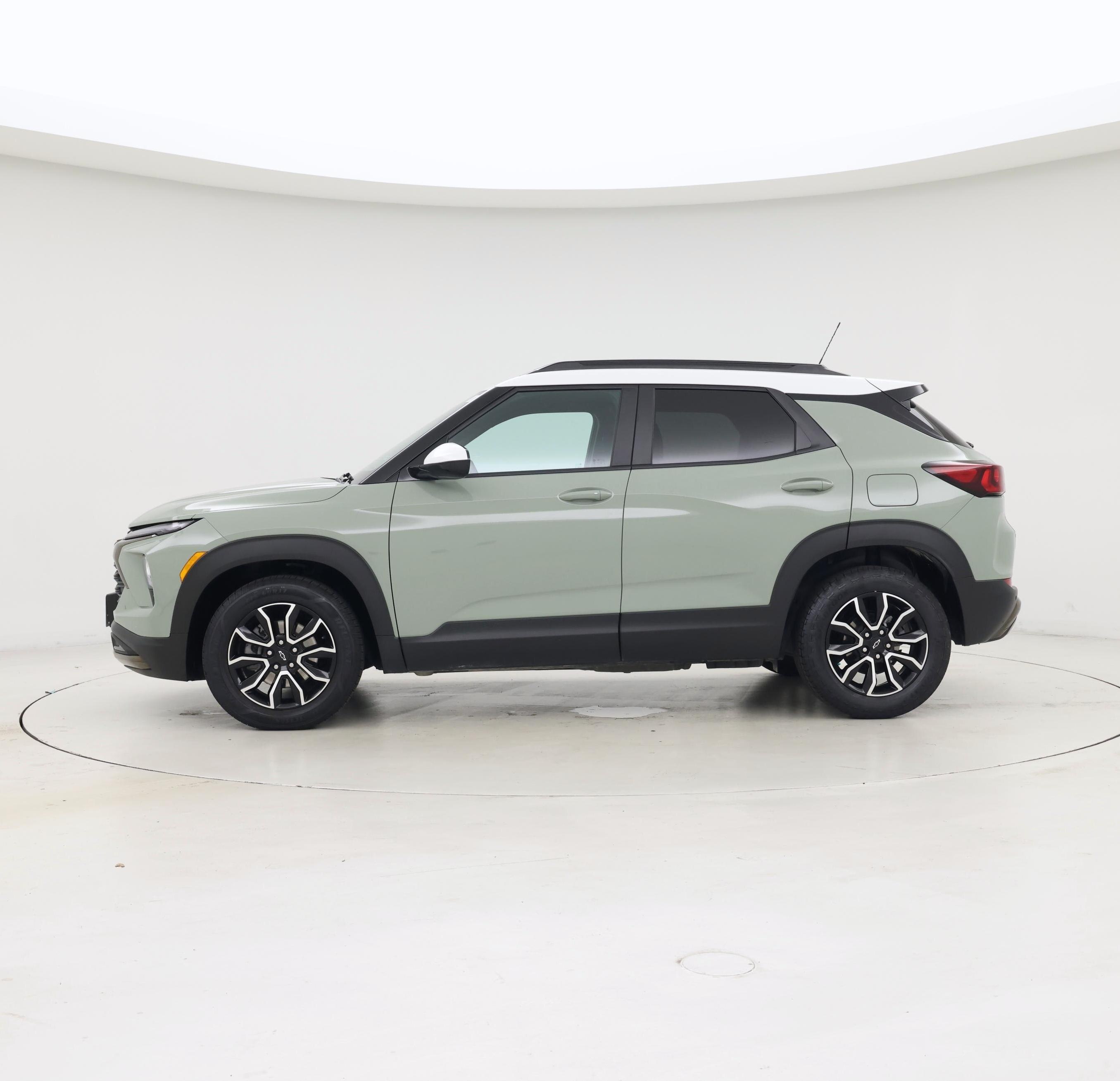 Thumbnail: 2025 Chevrolet TrailBlazer - 3