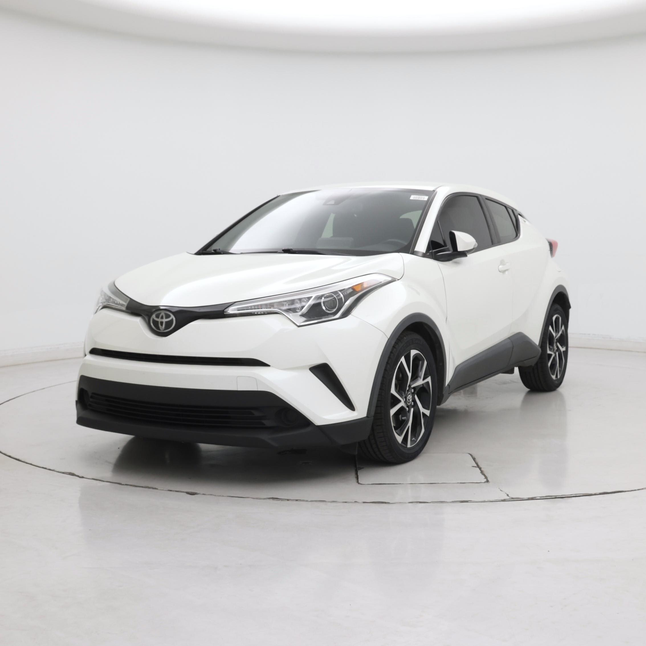 Thumbnail: 2019 Toyota C-HR - 4