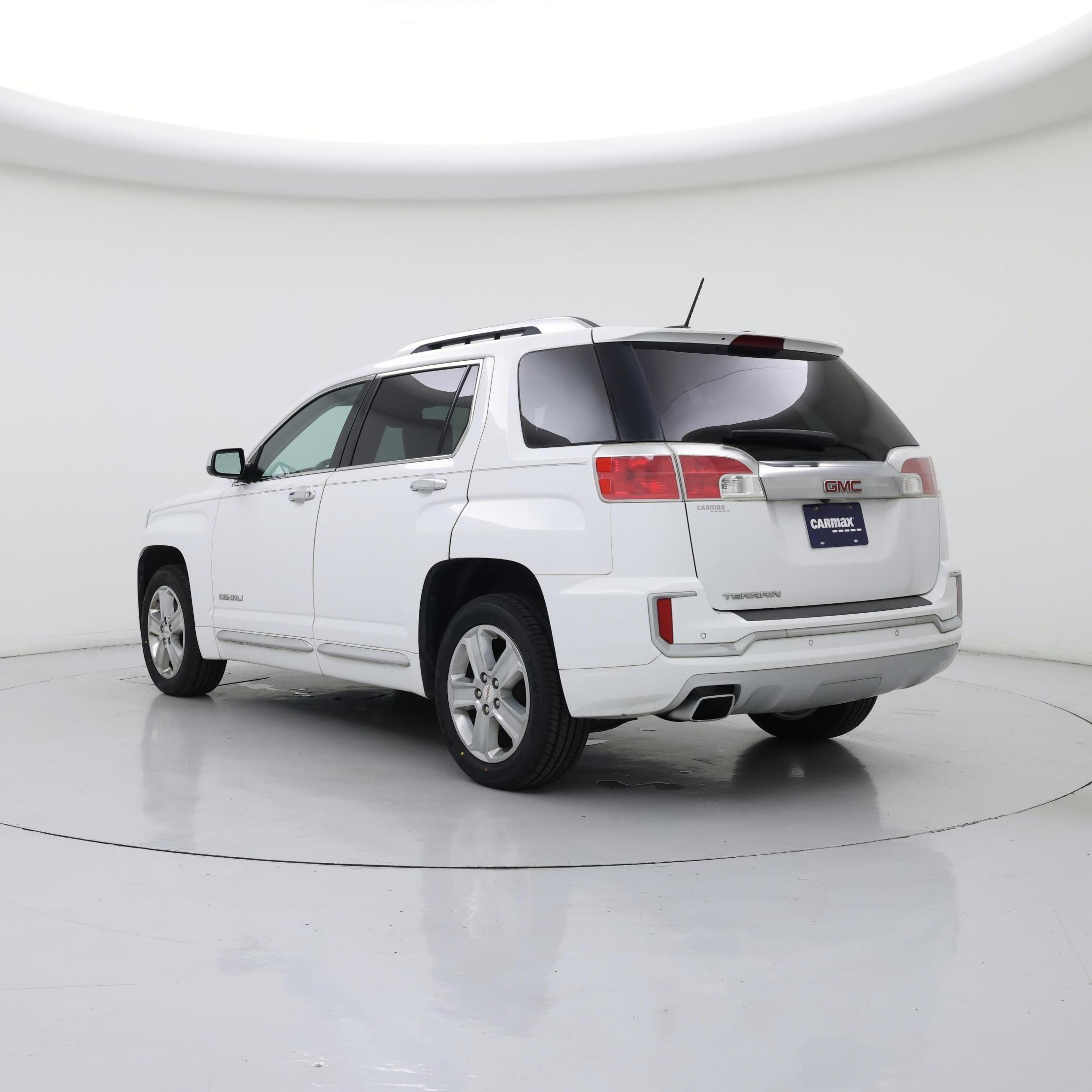 Thumbnail: 2017 GMC Terrain - 2