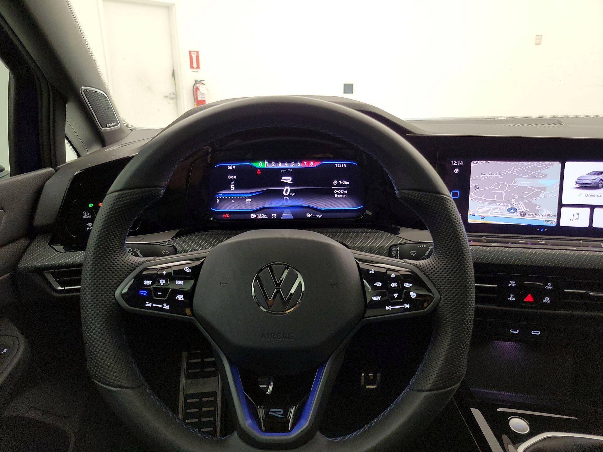 Thumbnail: 2024 Volkswagen Golf - 10