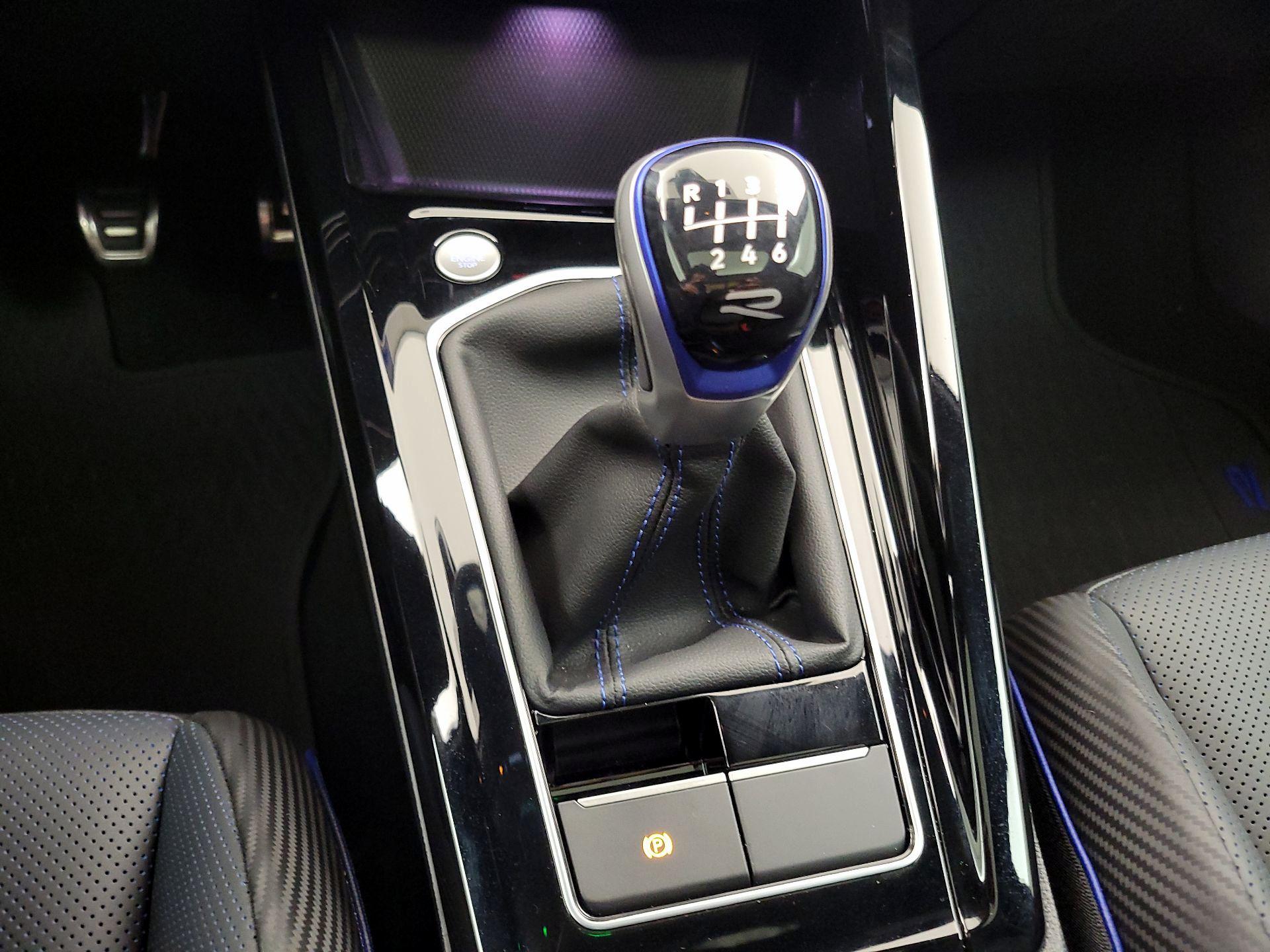 Thumbnail: 2024 Volkswagen Golf - 18
