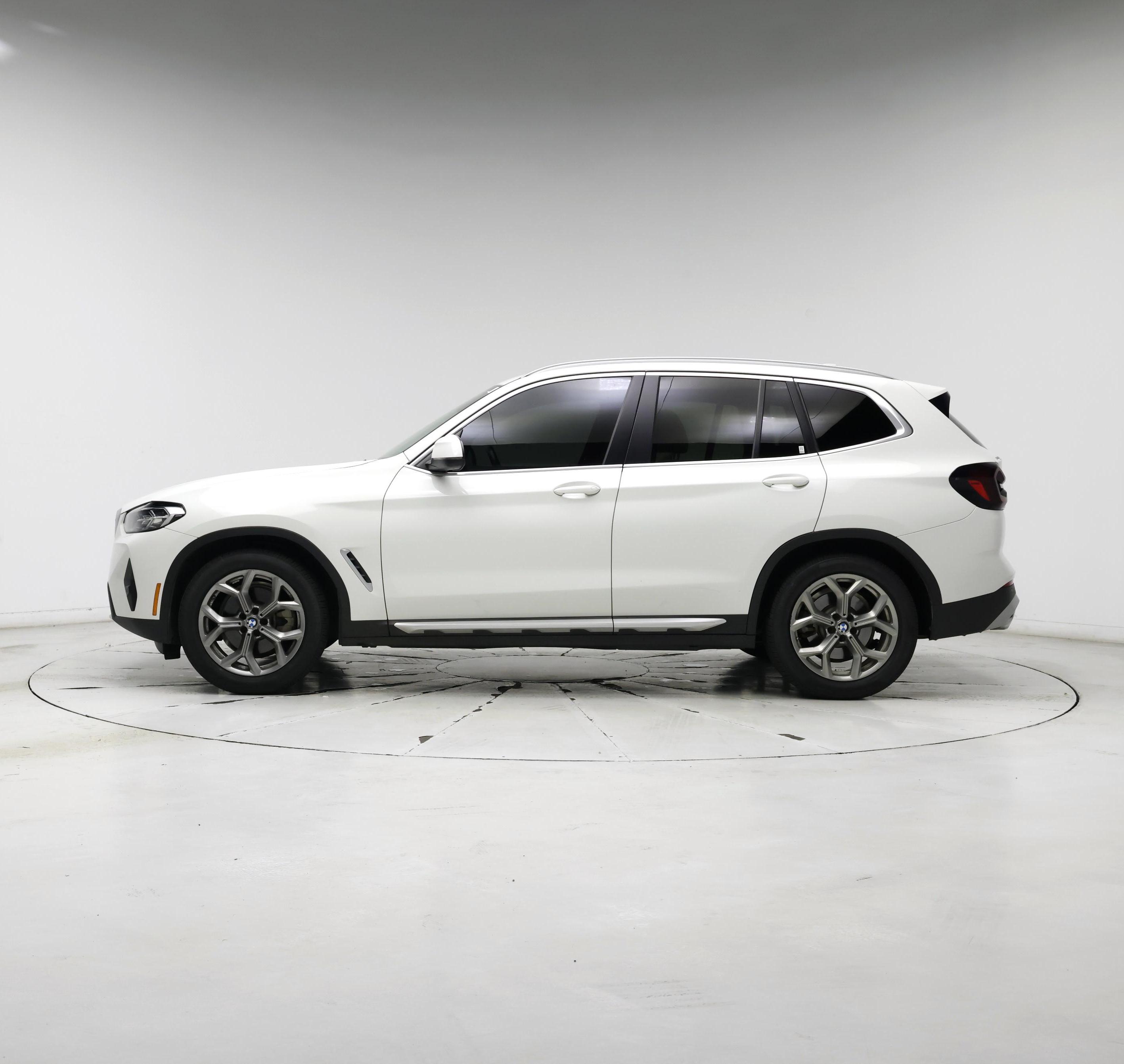 Thumbnail: 2022 BMW X3 - 3