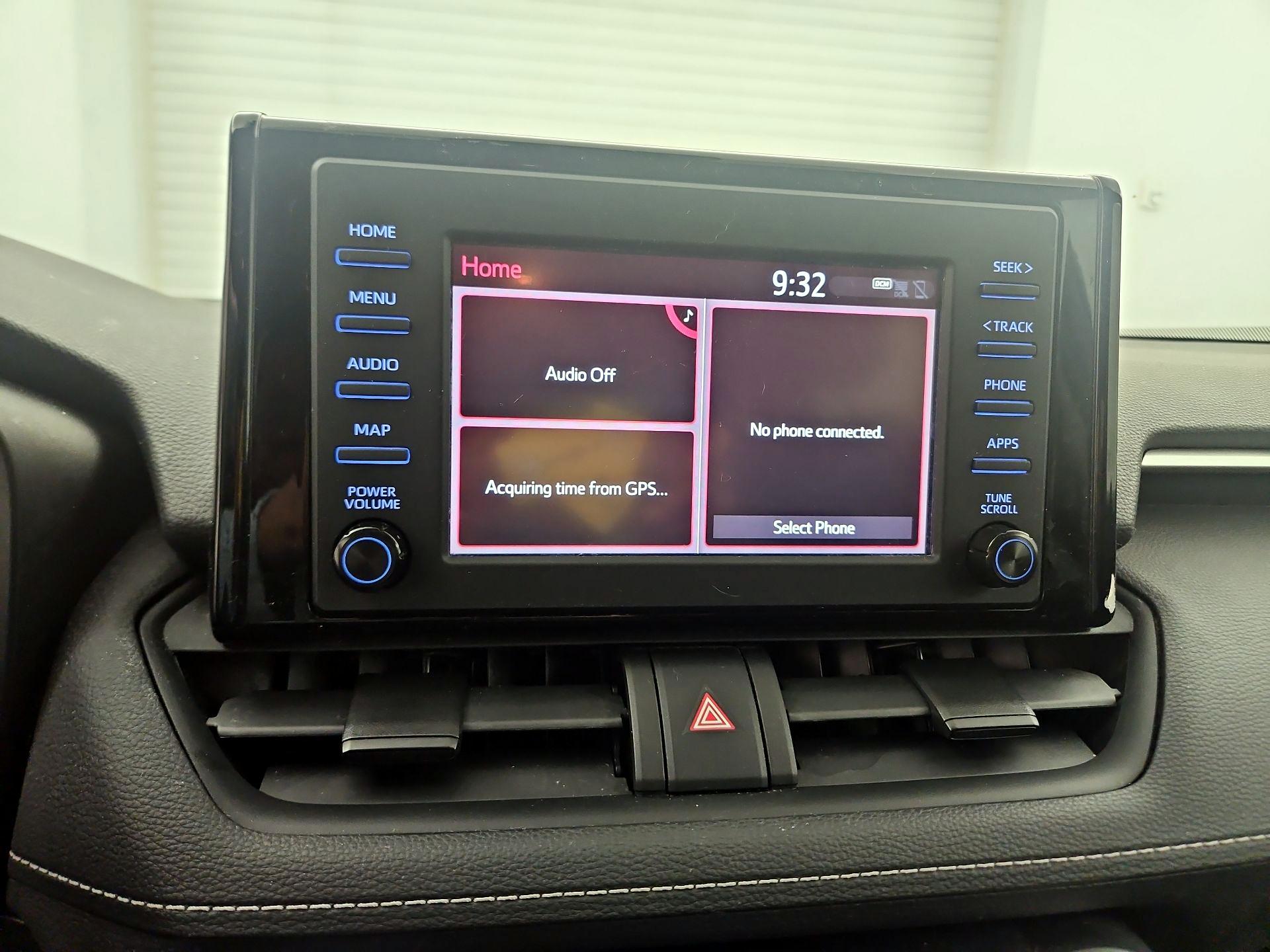 Thumbnail: 2019 Toyota RAV4 - 14