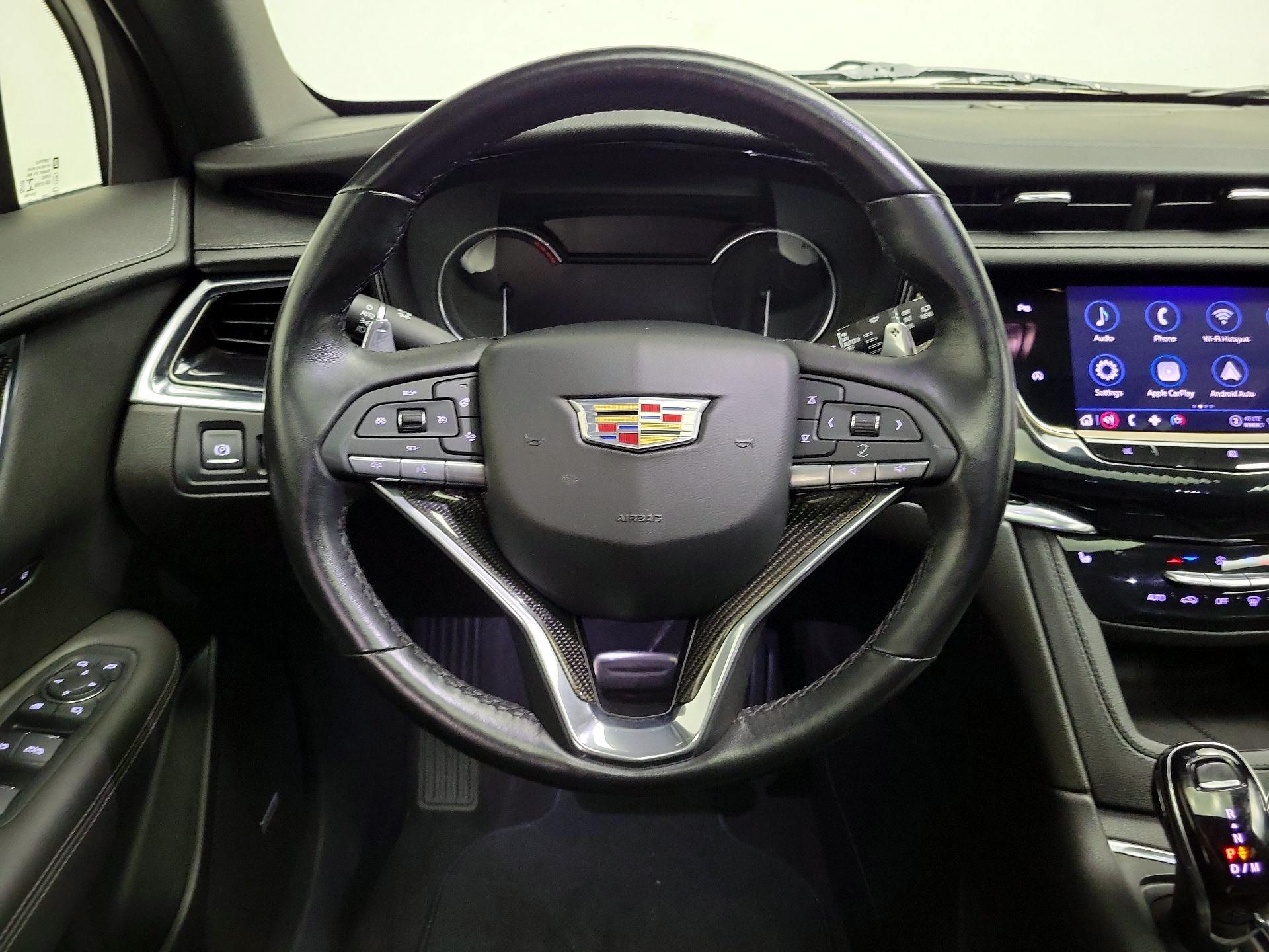 Thumbnail: 2021 Cadillac XT6 - 10