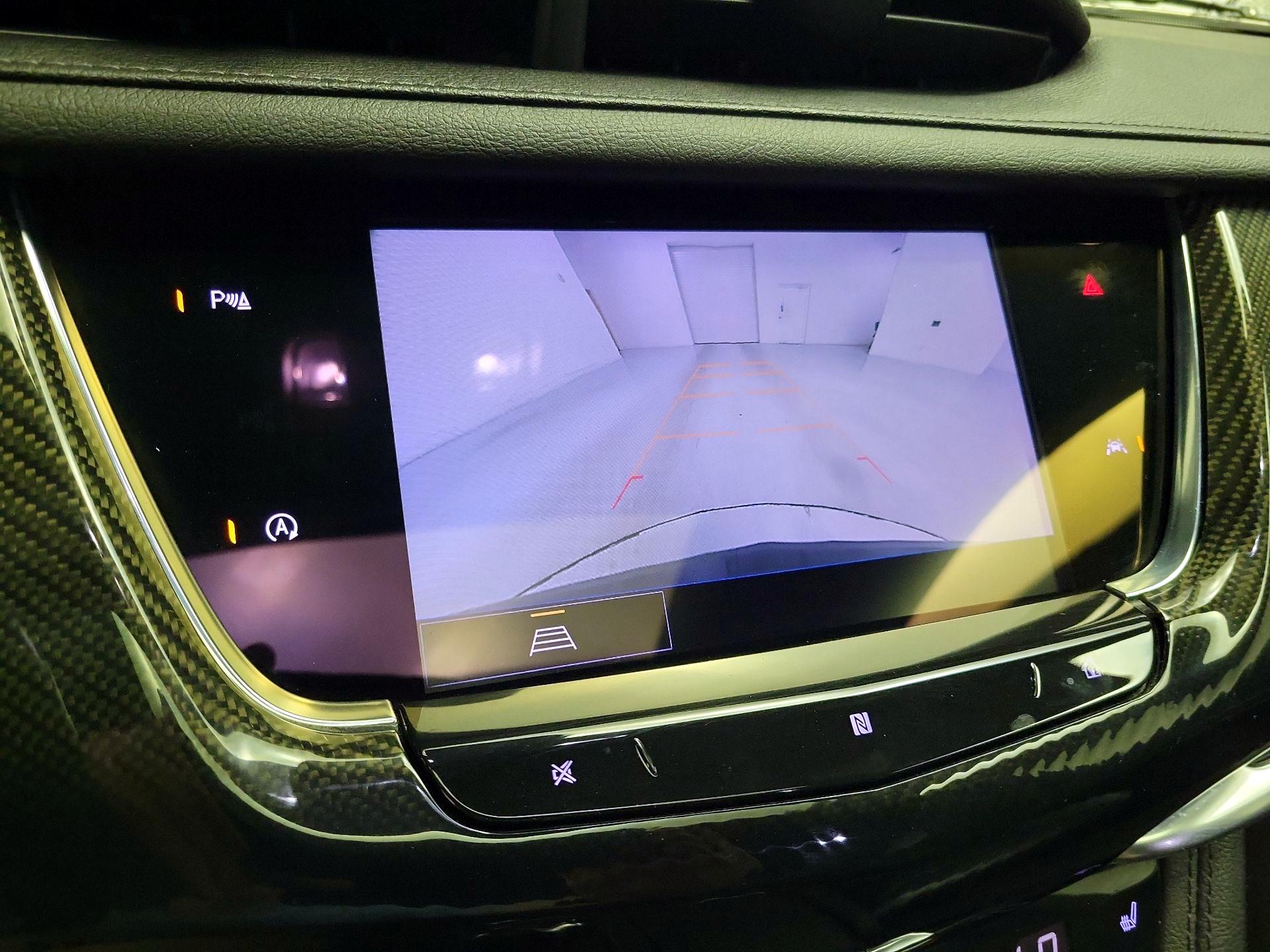 Thumbnail: 2021 Cadillac XT6 - 15