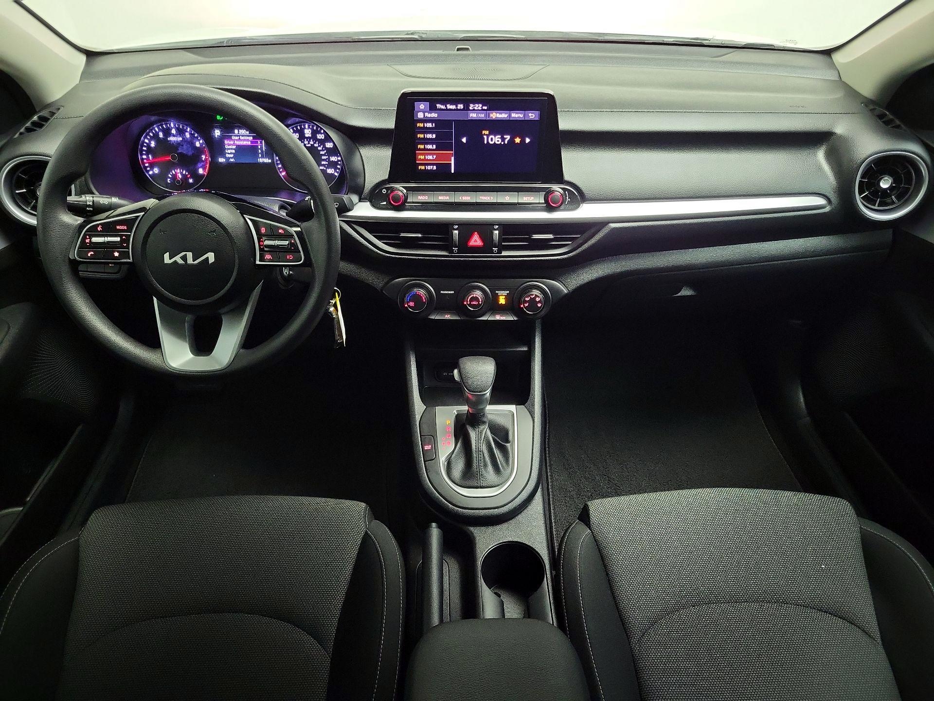 Thumbnail: 2024 Kia Forte - 9