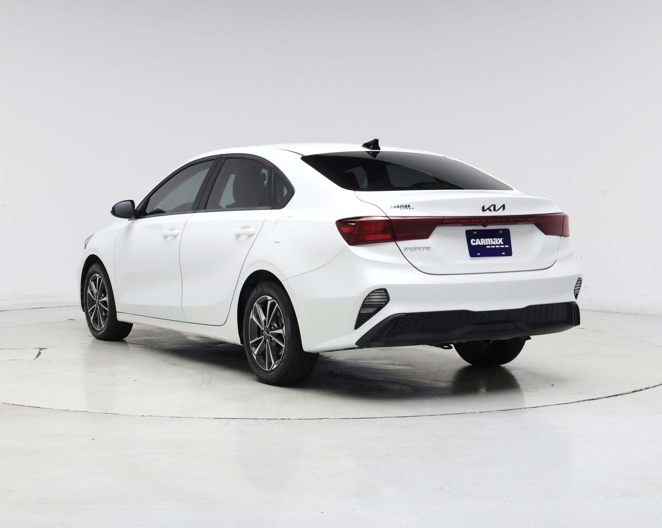 Thumbnail: 2024 Kia Forte - 2