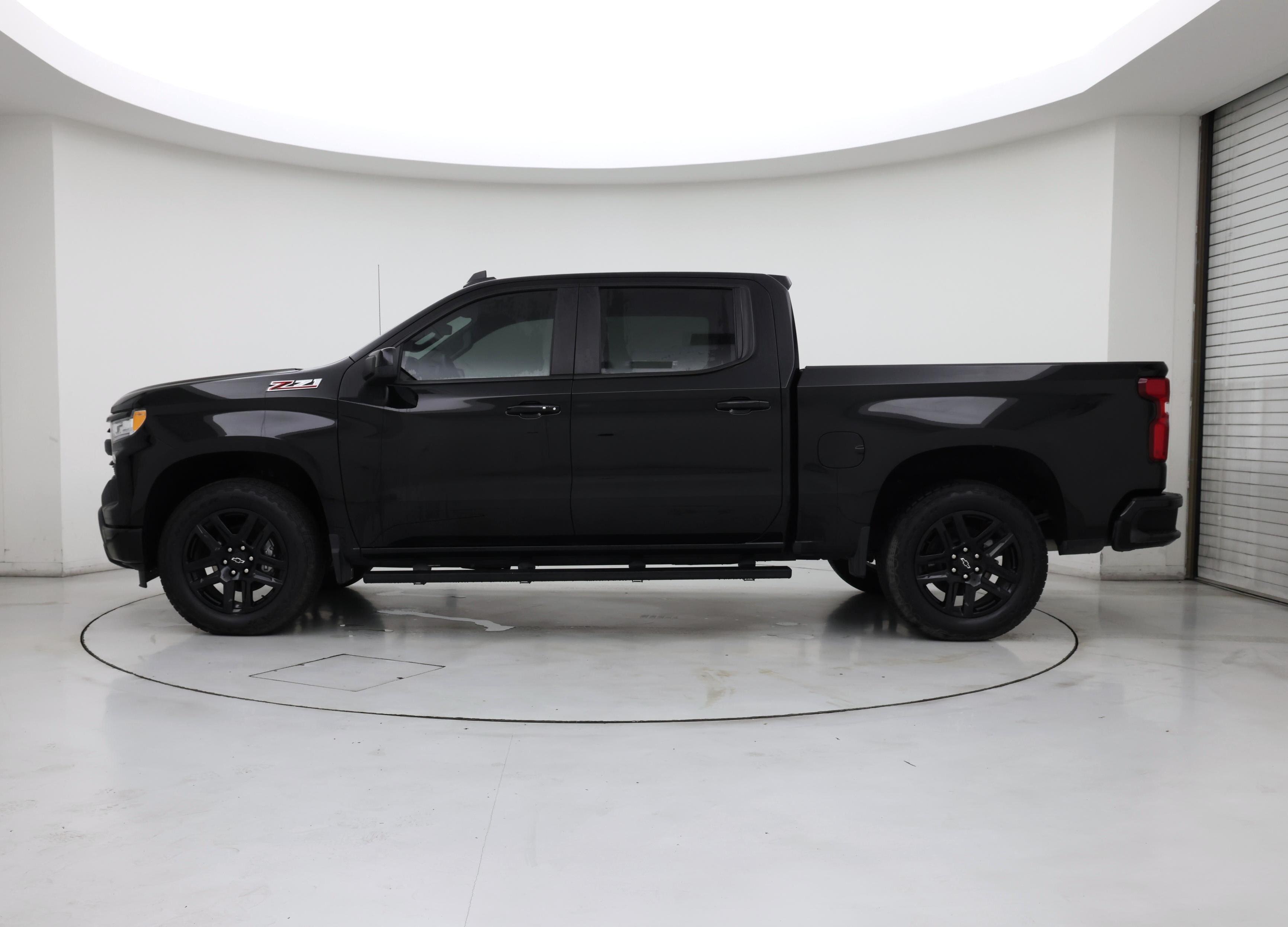 Thumbnail: 2025 Chevrolet Silverado 1500 - 3