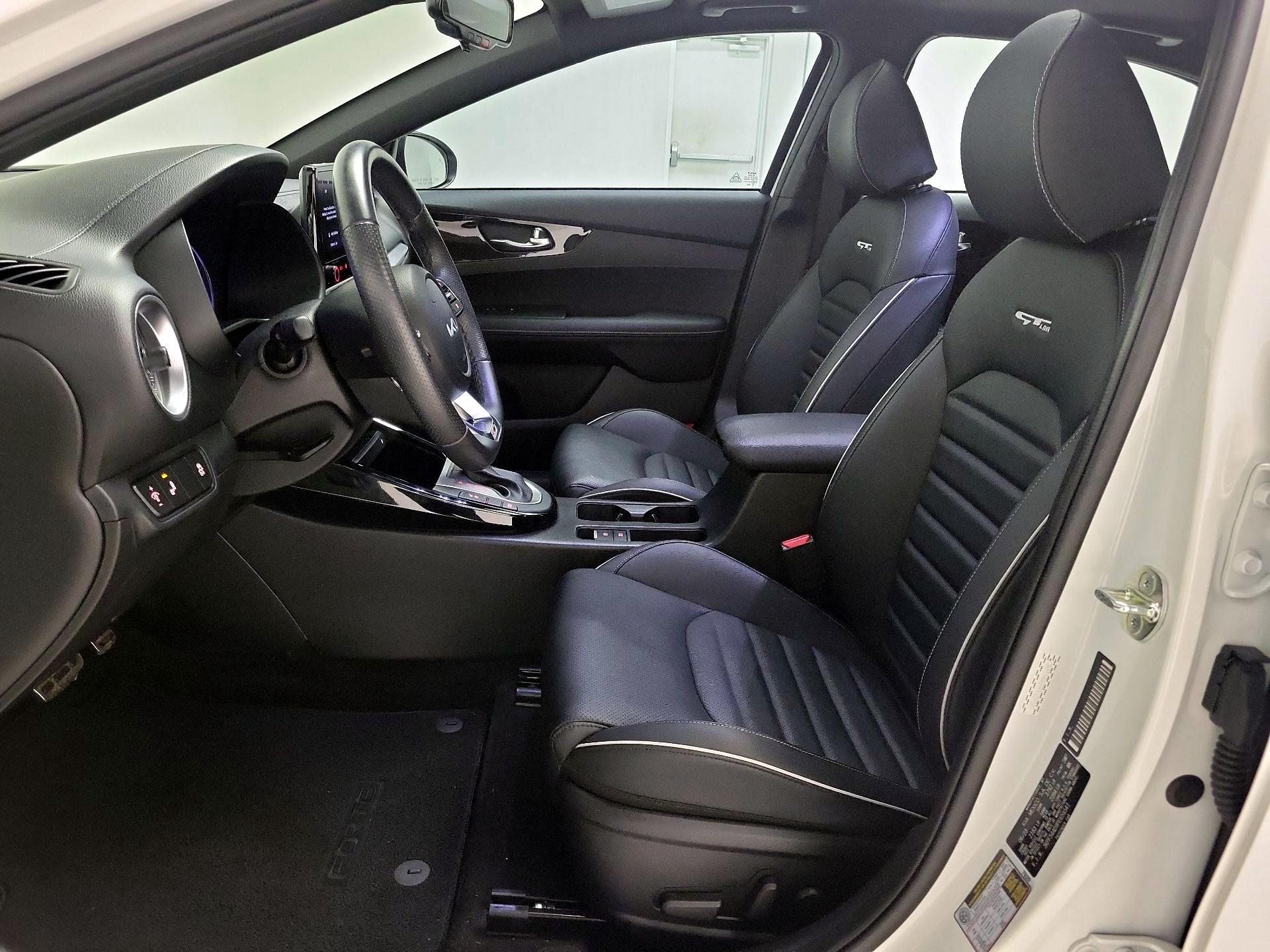 Thumbnail: 2023 Kia Forte - 11
