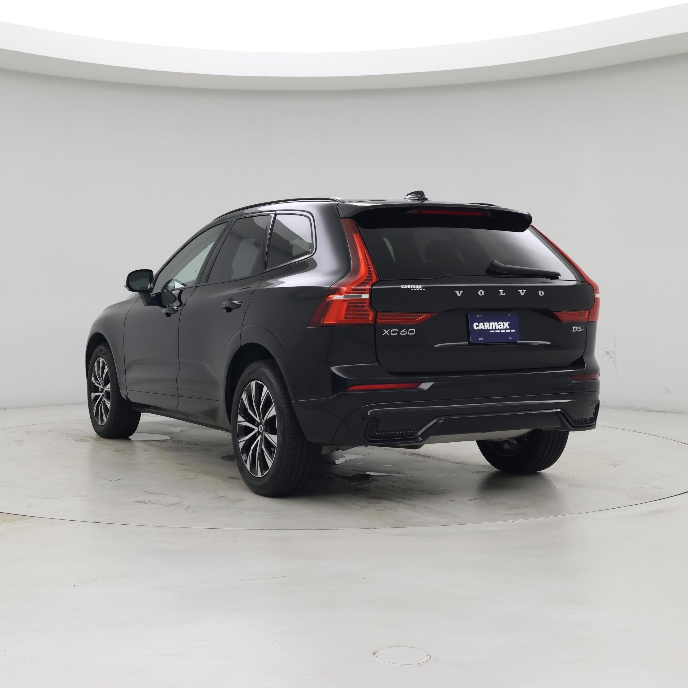 Thumbnail: 2025 Volvo XC60 - 2