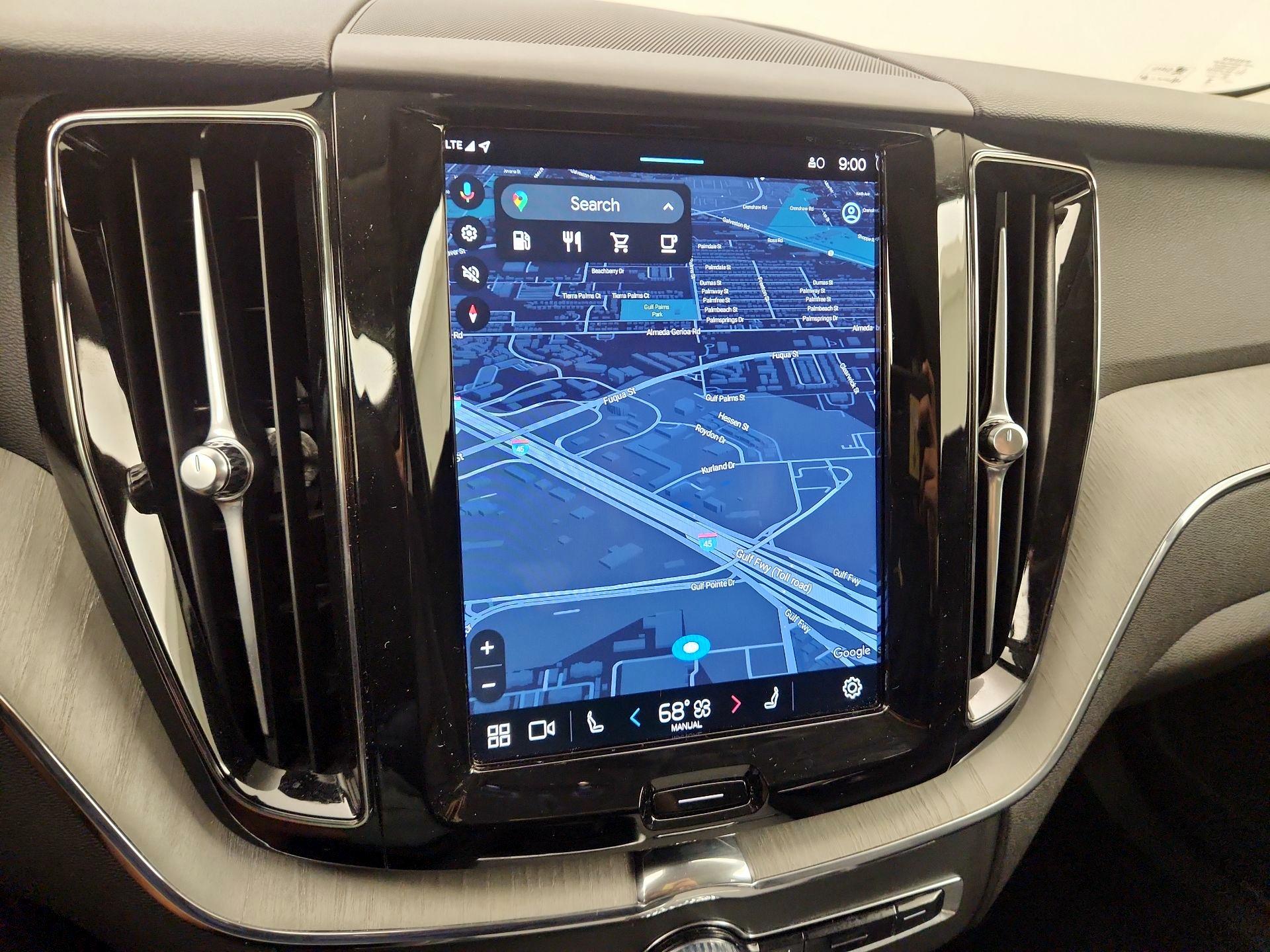 Thumbnail: 2025 Volvo XC60 - 14