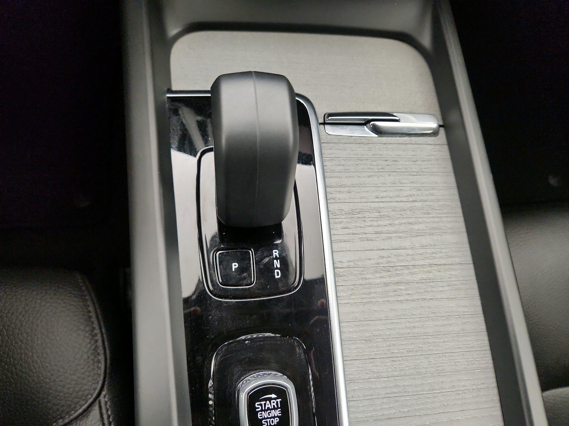Thumbnail: 2025 Volvo XC60 - 18