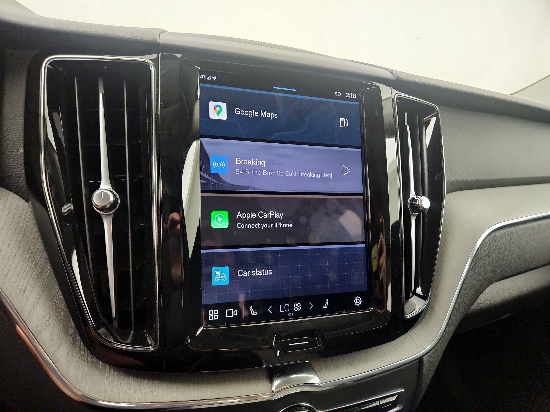 Thumbnail: 2025 Volvo XC60 - 16