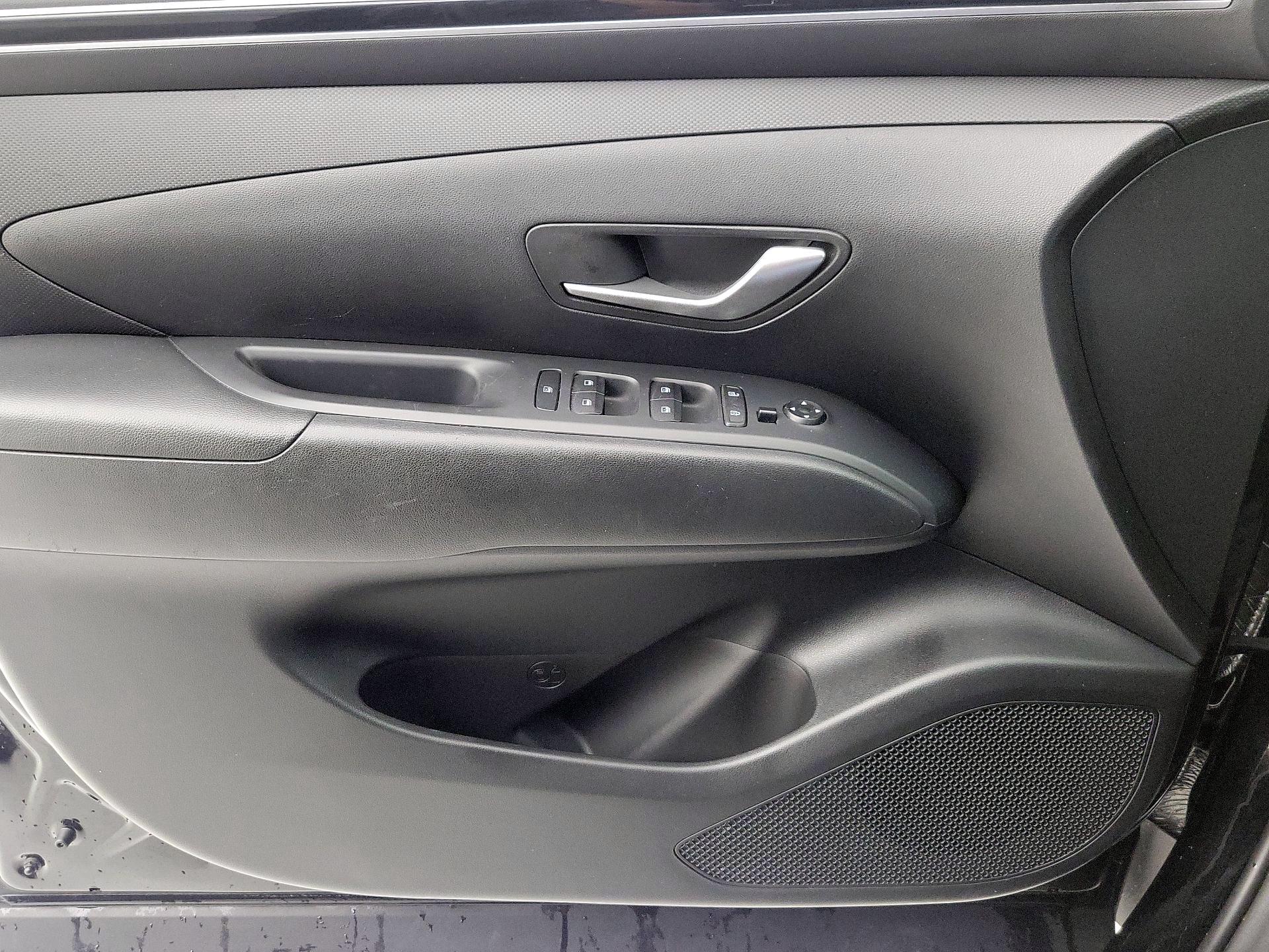 Thumbnail: 2022 Hyundai Tucson - 12